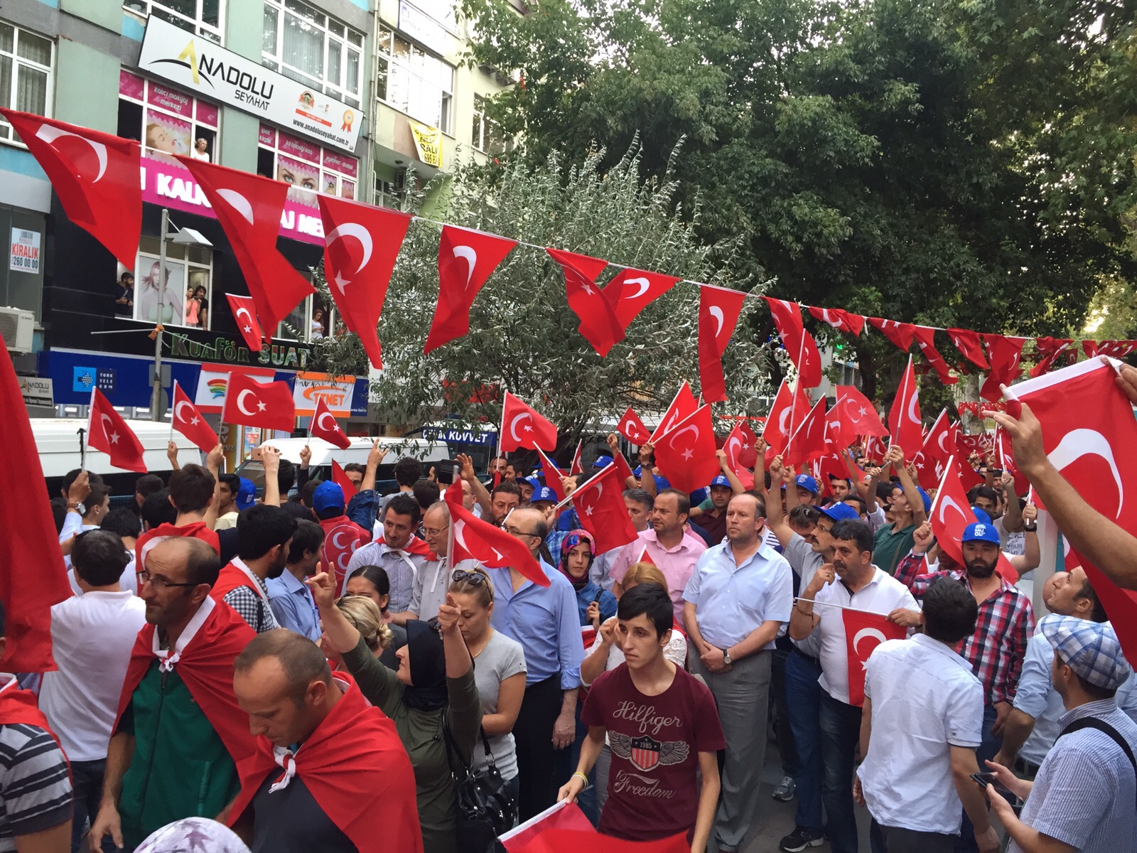 Kocaeli şehitleri için yürüdü