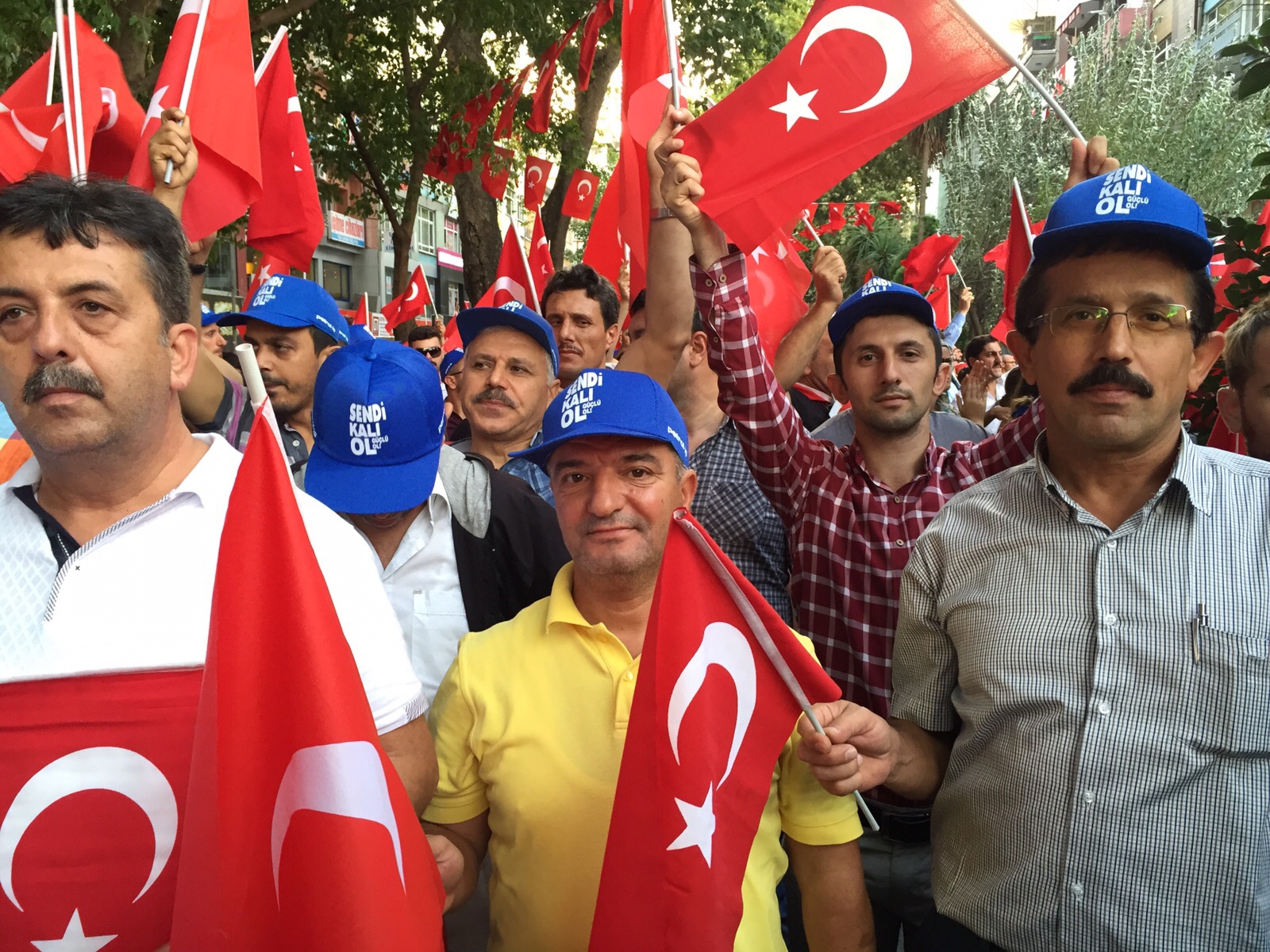 Kocaeli şehitleri için yürüdü