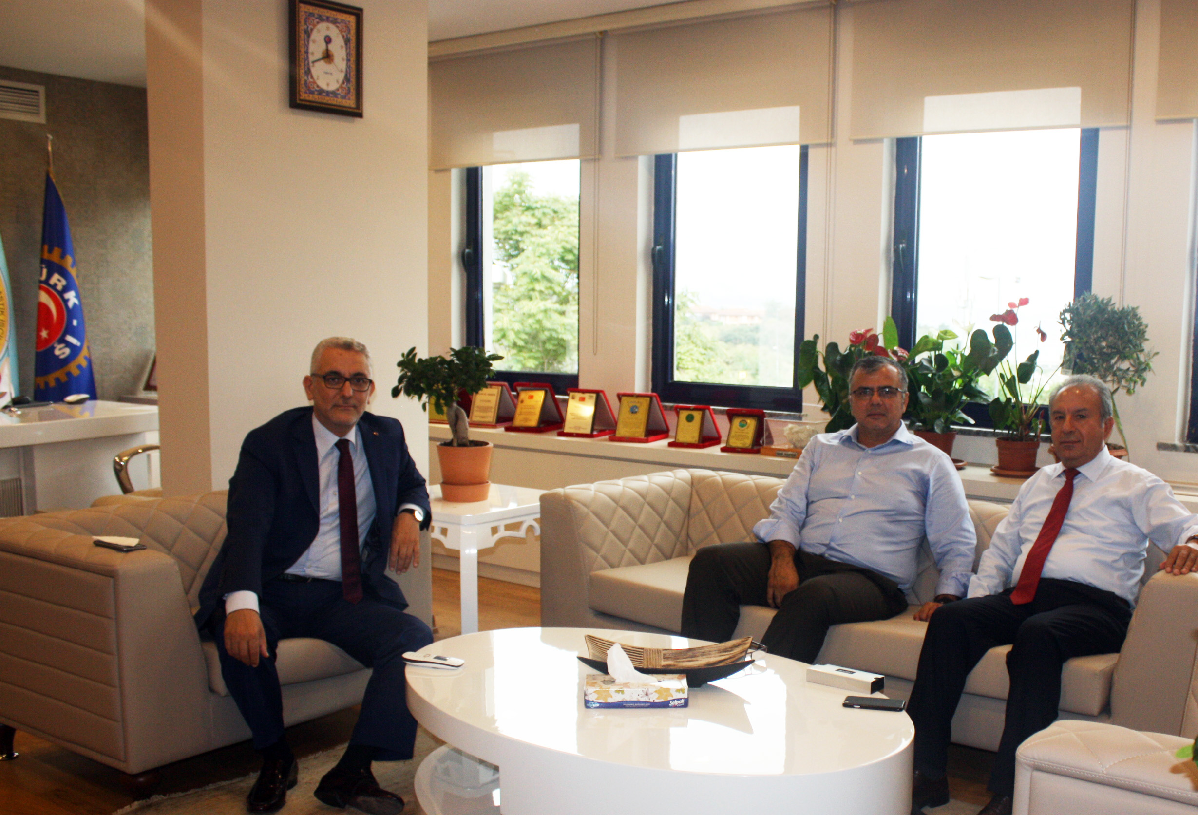 TPI Genel Müdürü'nden Merkez Yönetimimize Tebrik Ziyareti