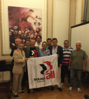 Yunanistan'ın ihtiyaç duyduğu şey yatırım ve sosyal haklara saygı