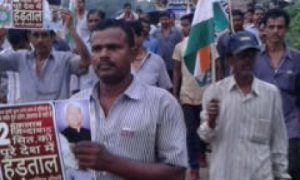 Hindistan’da 150 milyon işçi grevde