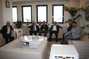 Kocaeli Şube Eski Mali Sekreteri Nezih Güdelci Yeni Yönetim Kurulumuzu Tebrik Etti