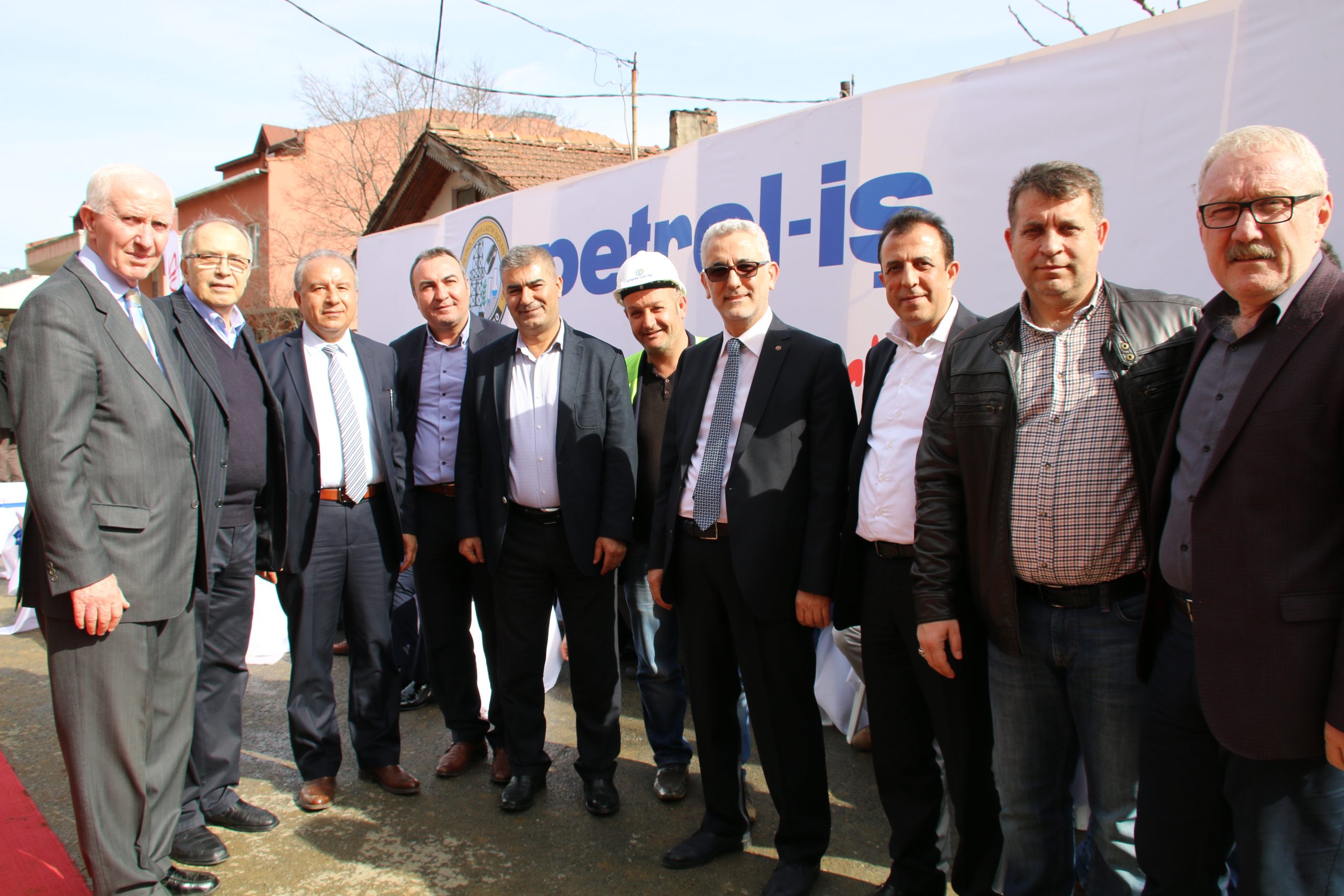 Üsküdar-Burhaniye'de Eğitim Tesisi ve Misafirhanesi Temel Atma Töreni ve Sendikamızın Yeni yapılan salonlarının açılışı