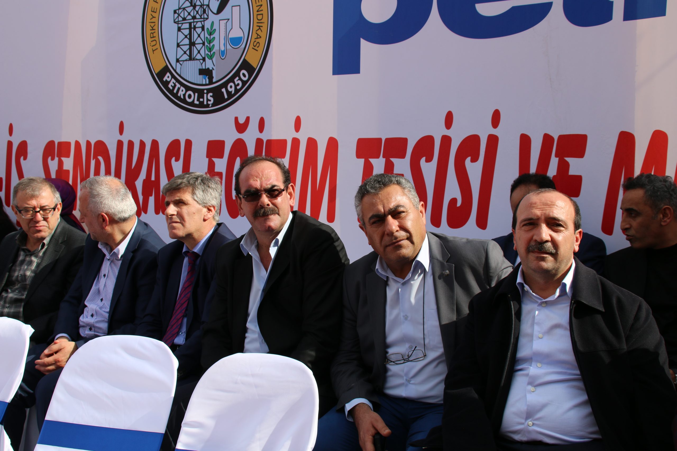 Üsküdar-Burhaniye'de Eğitim Tesisi ve Misafirhanesi Temel Atma Töreni ve Sendikamızın Yeni yapılan salonlarının açılışı