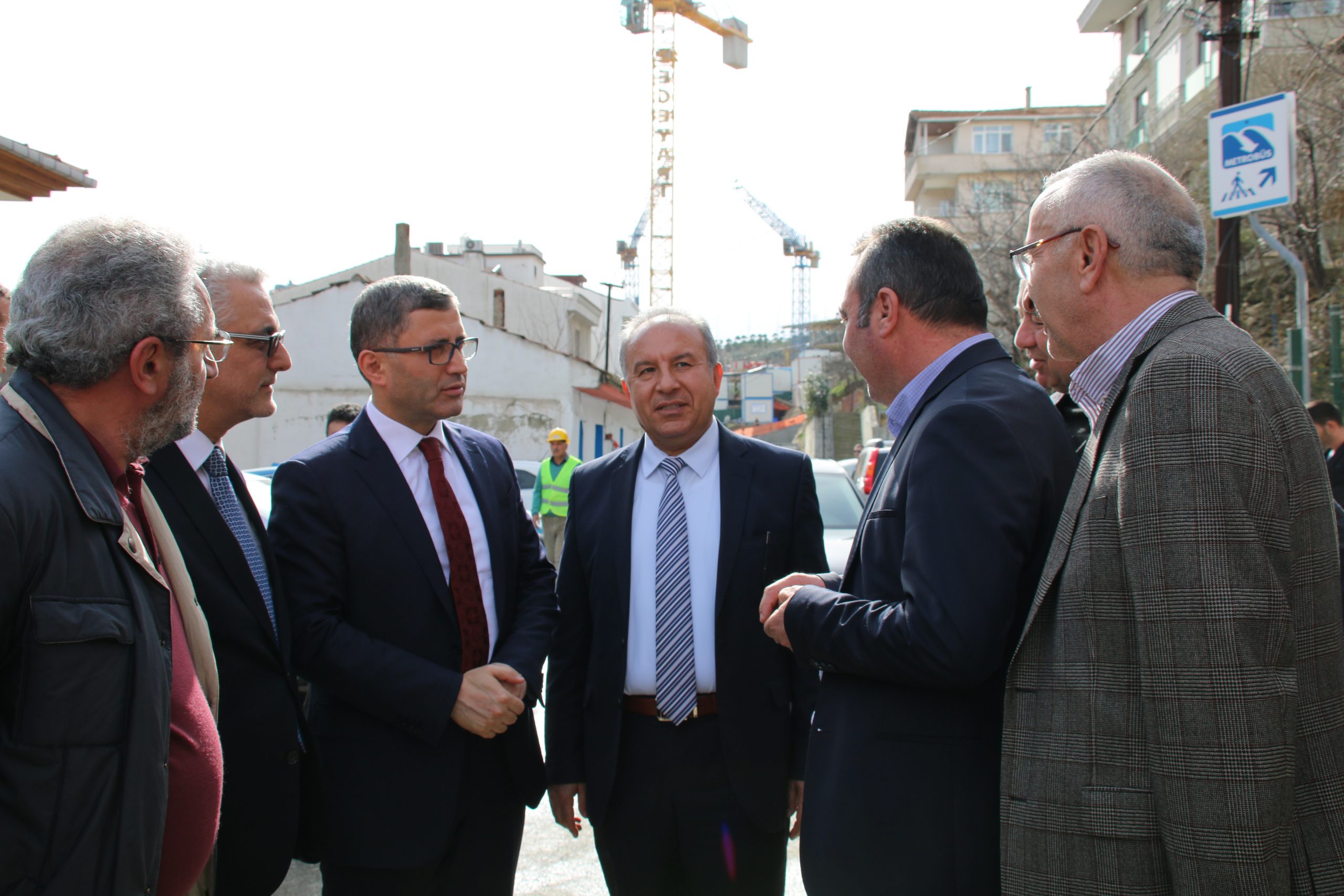 Üsküdar-Burhaniye'de Eğitim Tesisi ve Misafirhanesi Temel Atma Töreni ve Sendikamızın Yeni yapılan salonlarının açılışı