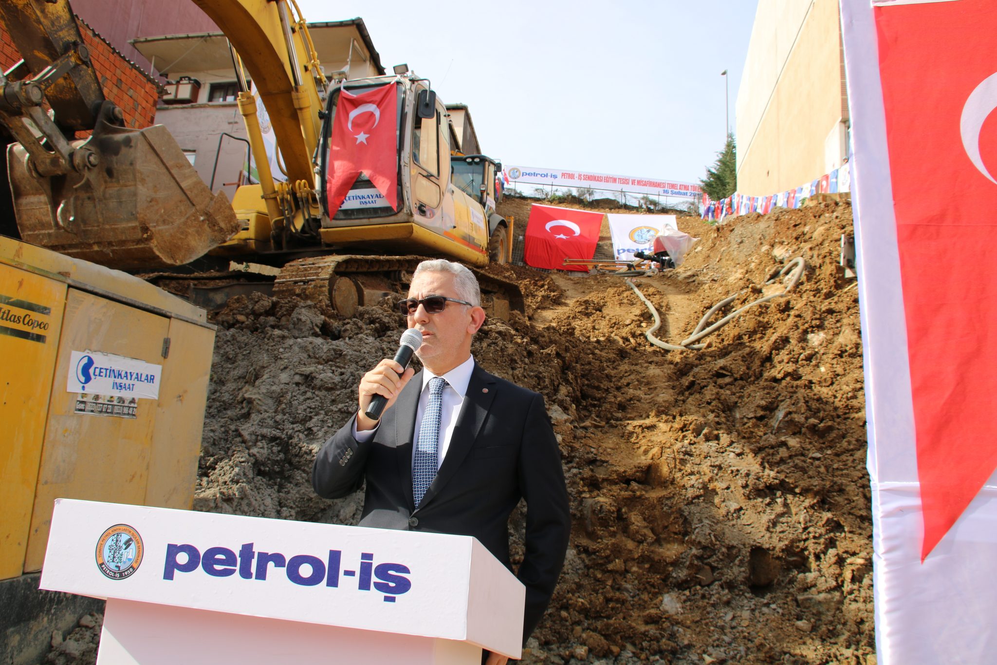 Üsküdar-Burhaniye'de Eğitim Tesisi ve Misafirhanesi Temel Atma Töreni ve Sendikamızın Yeni yapılan salonlarının açılışı