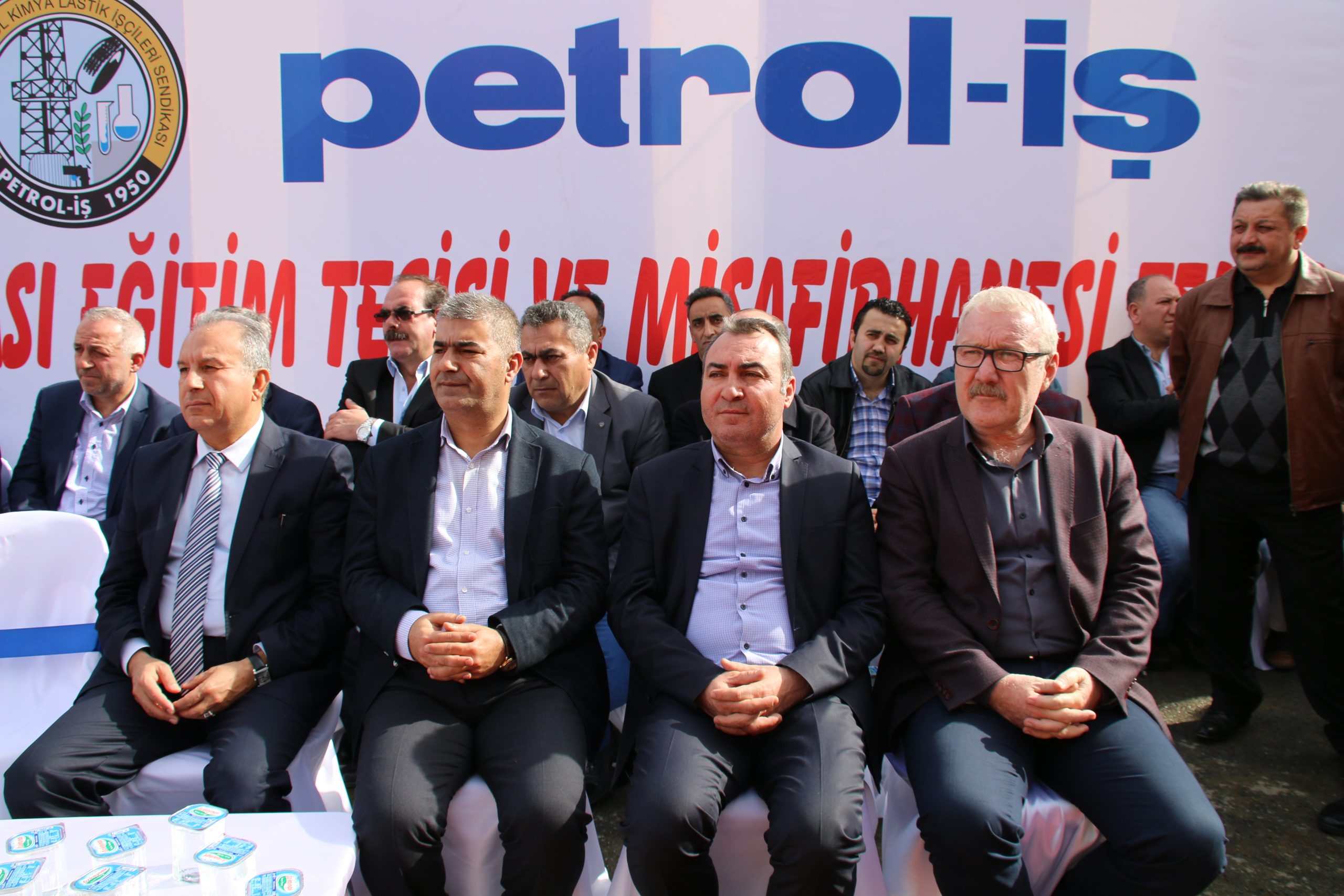 Üsküdar-Burhaniye'de Eğitim Tesisi ve Misafirhanesi Temel Atma Töreni ve Sendikamızın Yeni yapılan salonlarının açılışı