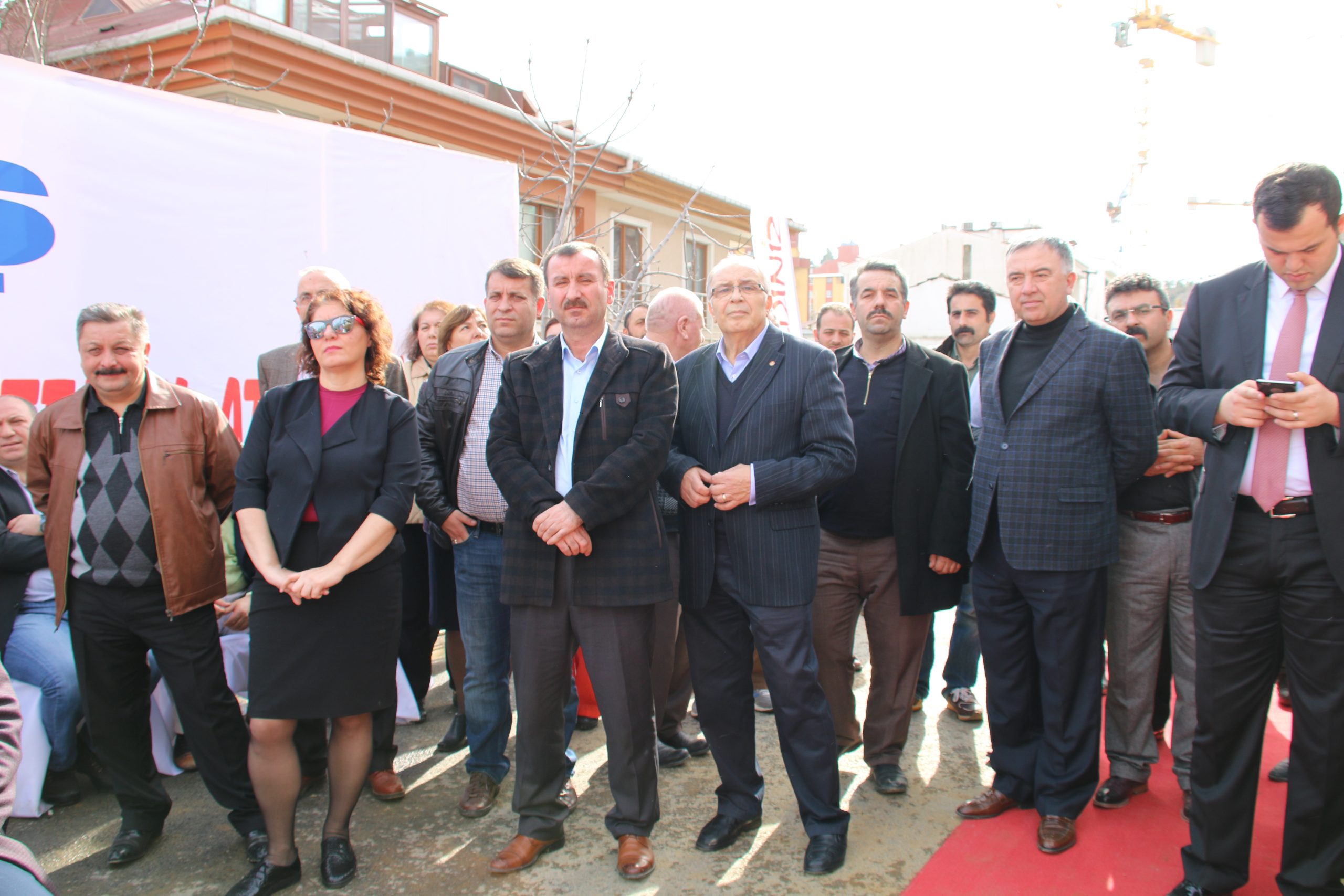 Üsküdar-Burhaniye'de Eğitim Tesisi ve Misafirhanesi Temel Atma Töreni ve Sendikamızın Yeni yapılan salonlarının açılışı