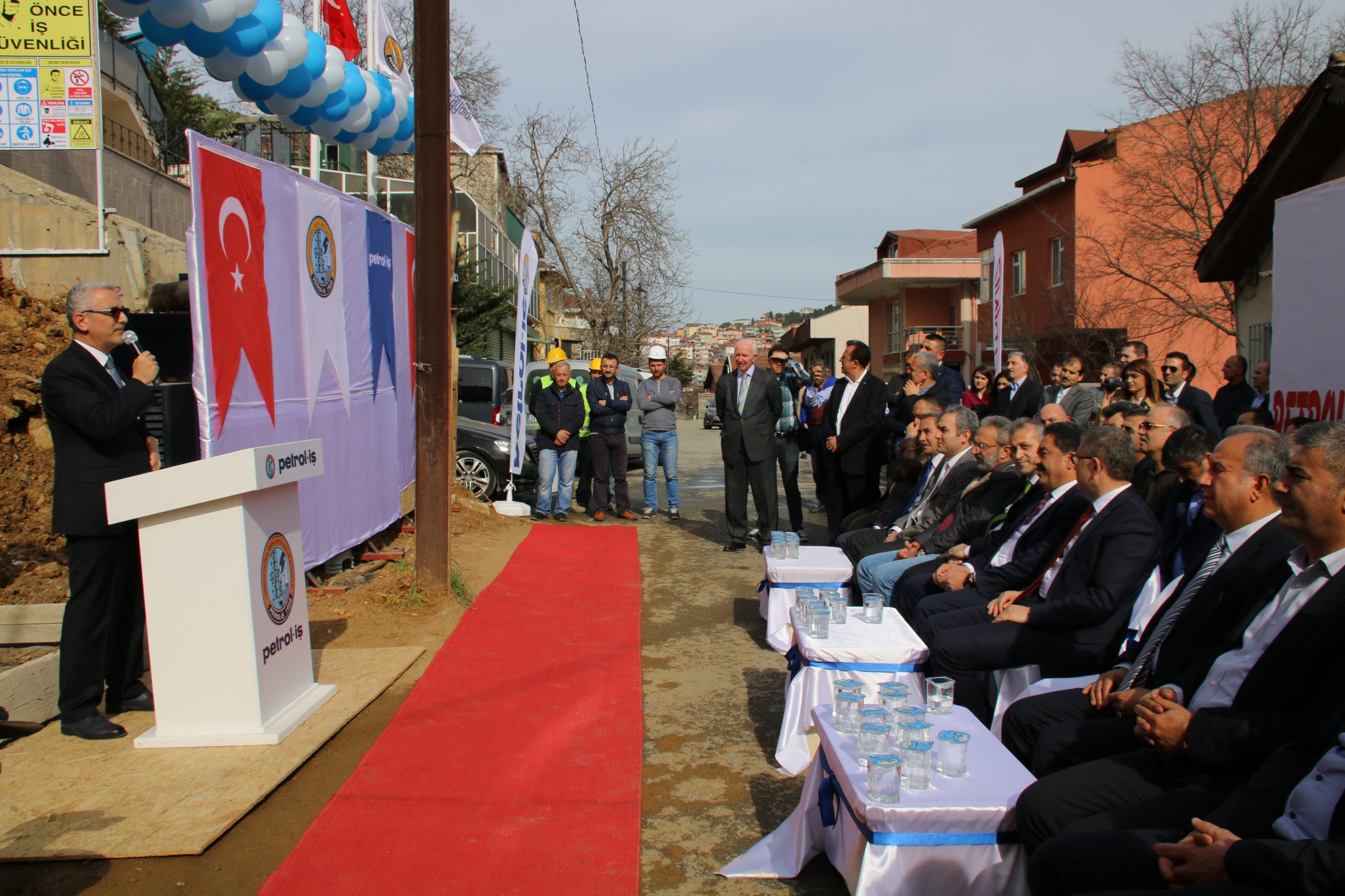 Üsküdar-Burhaniye'de Eğitim Tesisi ve Misafirhanesi Temel Atma Töreni ve Sendikamızın Yeni yapılan salonlarının açılışı