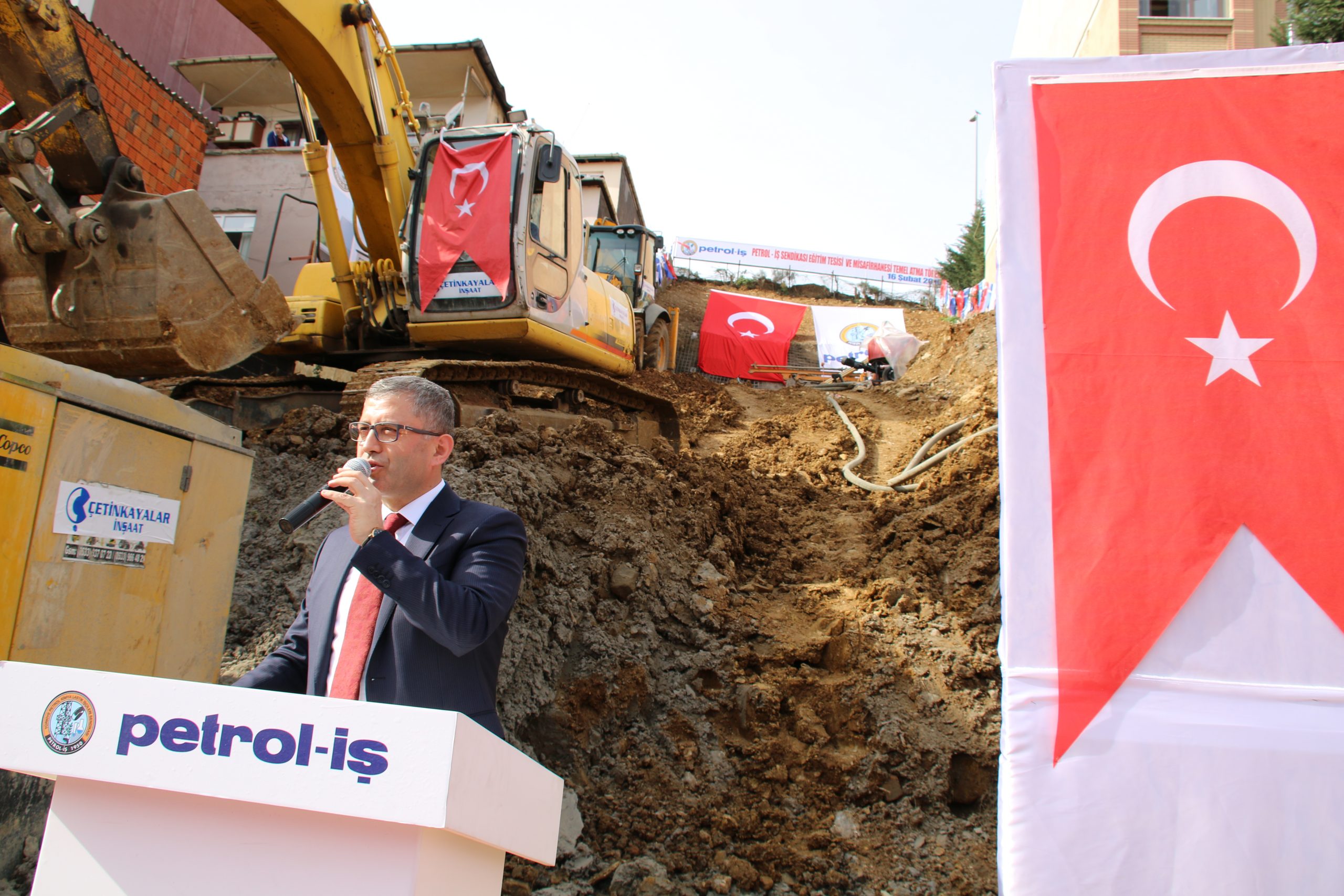 Üsküdar-Burhaniye'de Eğitim Tesisi ve Misafirhanesi Temel Atma Töreni ve Sendikamızın Yeni yapılan salonlarının açılışı