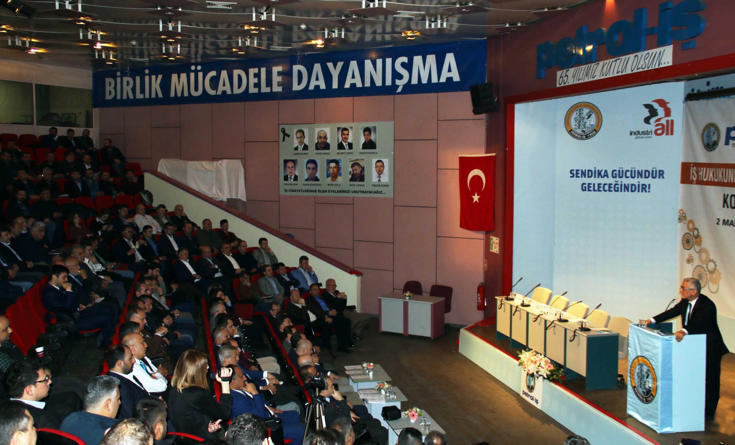 Sendikamızın Düzenlediği İş Hukukunda Güncel Gelişmeler Konferansı Sona Erdi