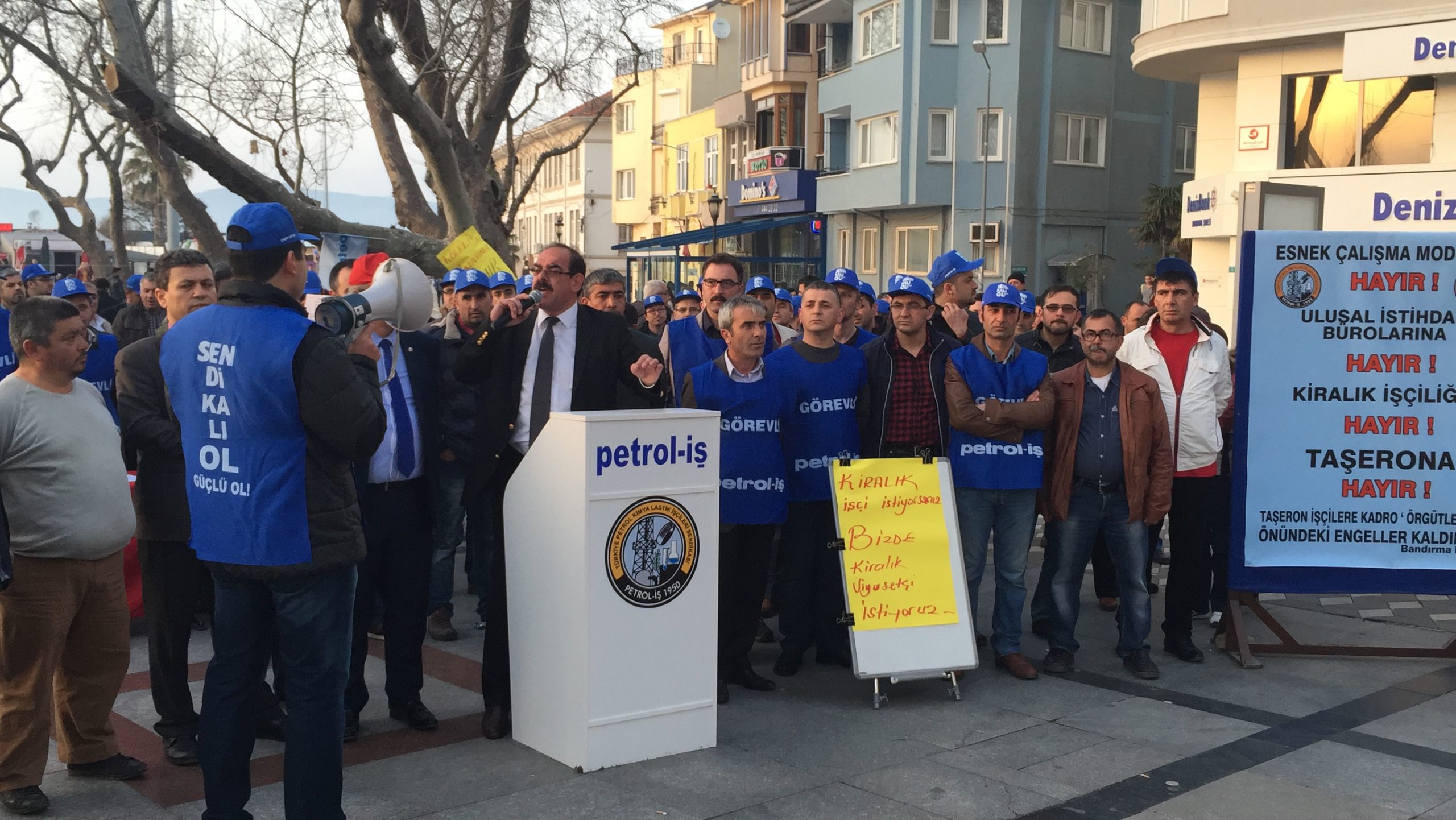 TÜRK-İŞ'in Başlattığı İmza Kampanyasına Bandırma Şubemizden Destek