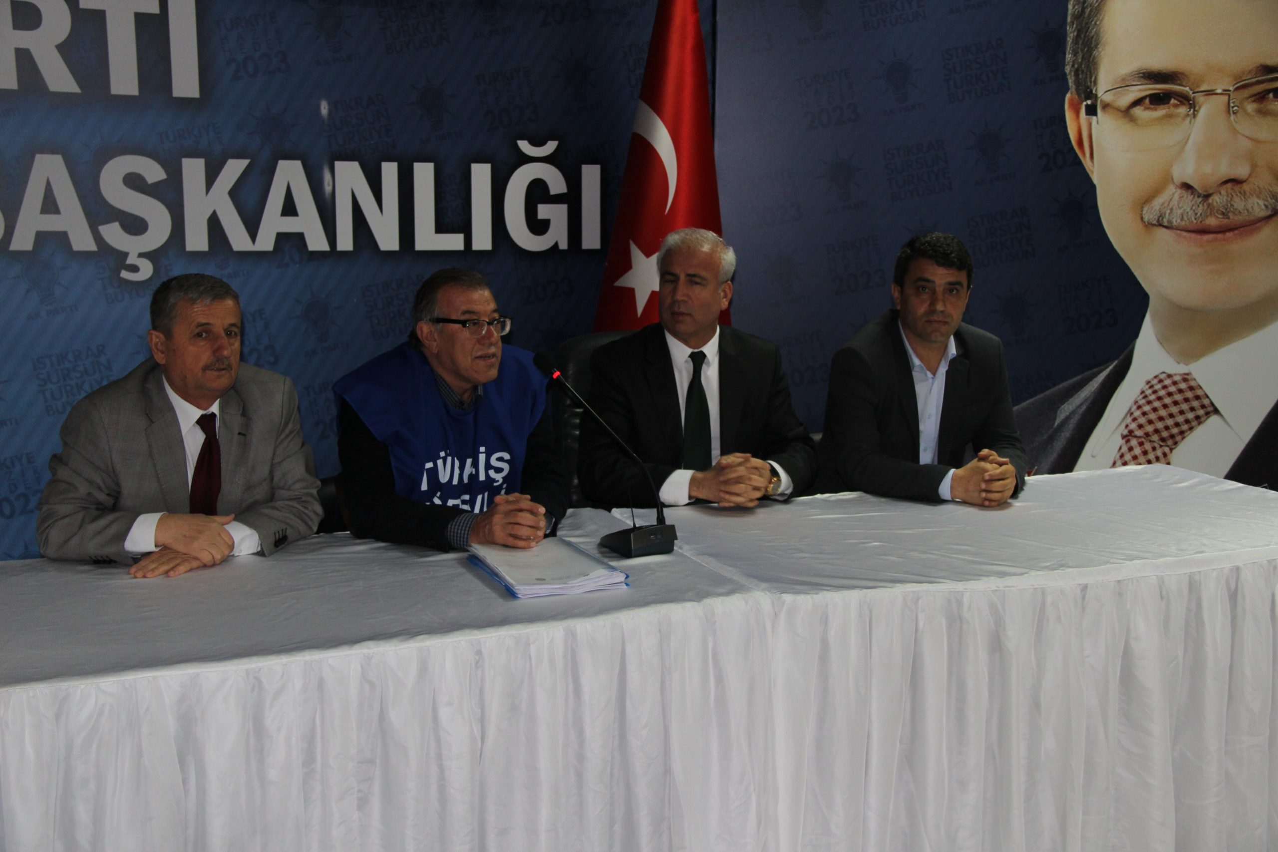 Kırıkkale'de Toplanan İmzalar Ak Parti İl Binasında