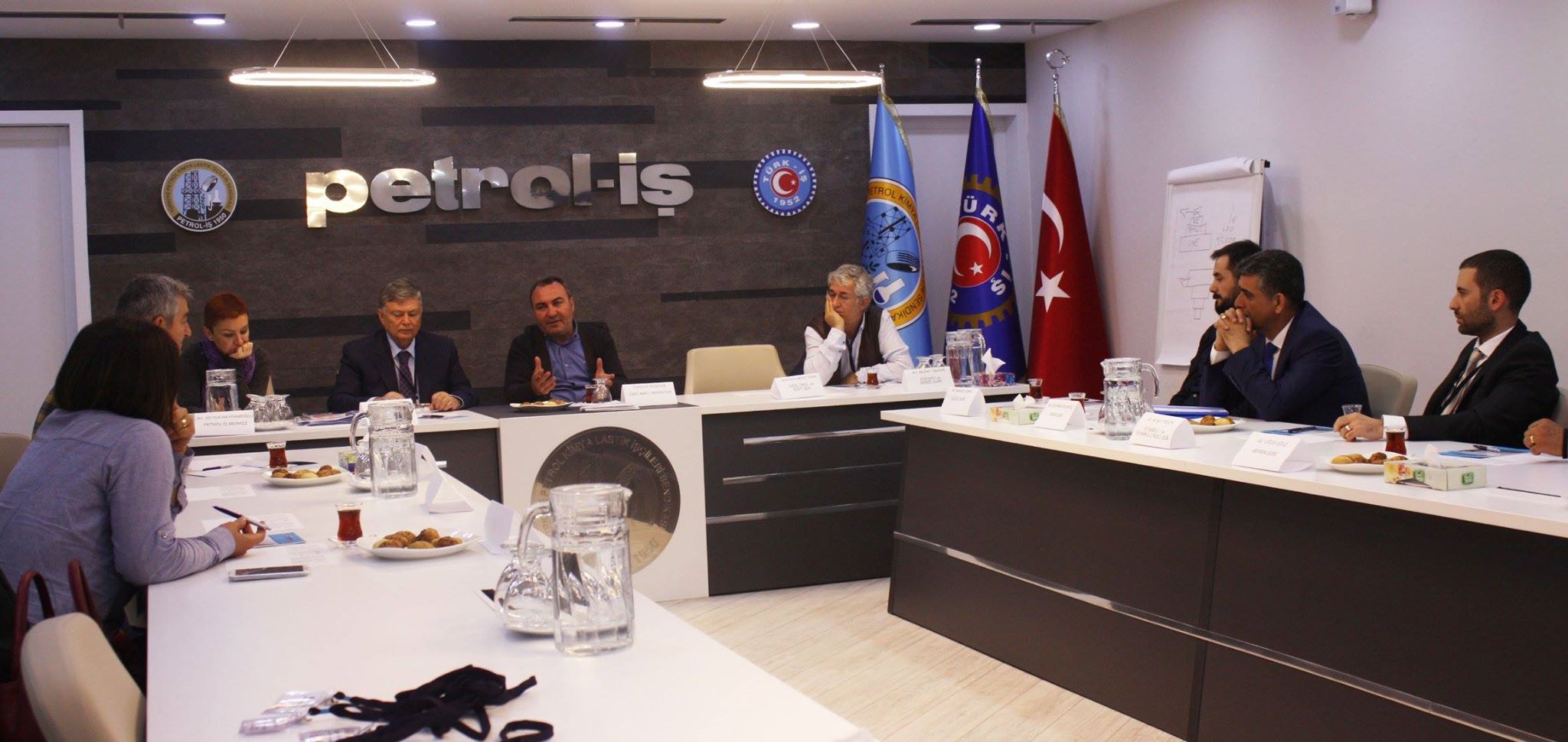 Sendika Hukukçularımızla Toplantı Yapıldı