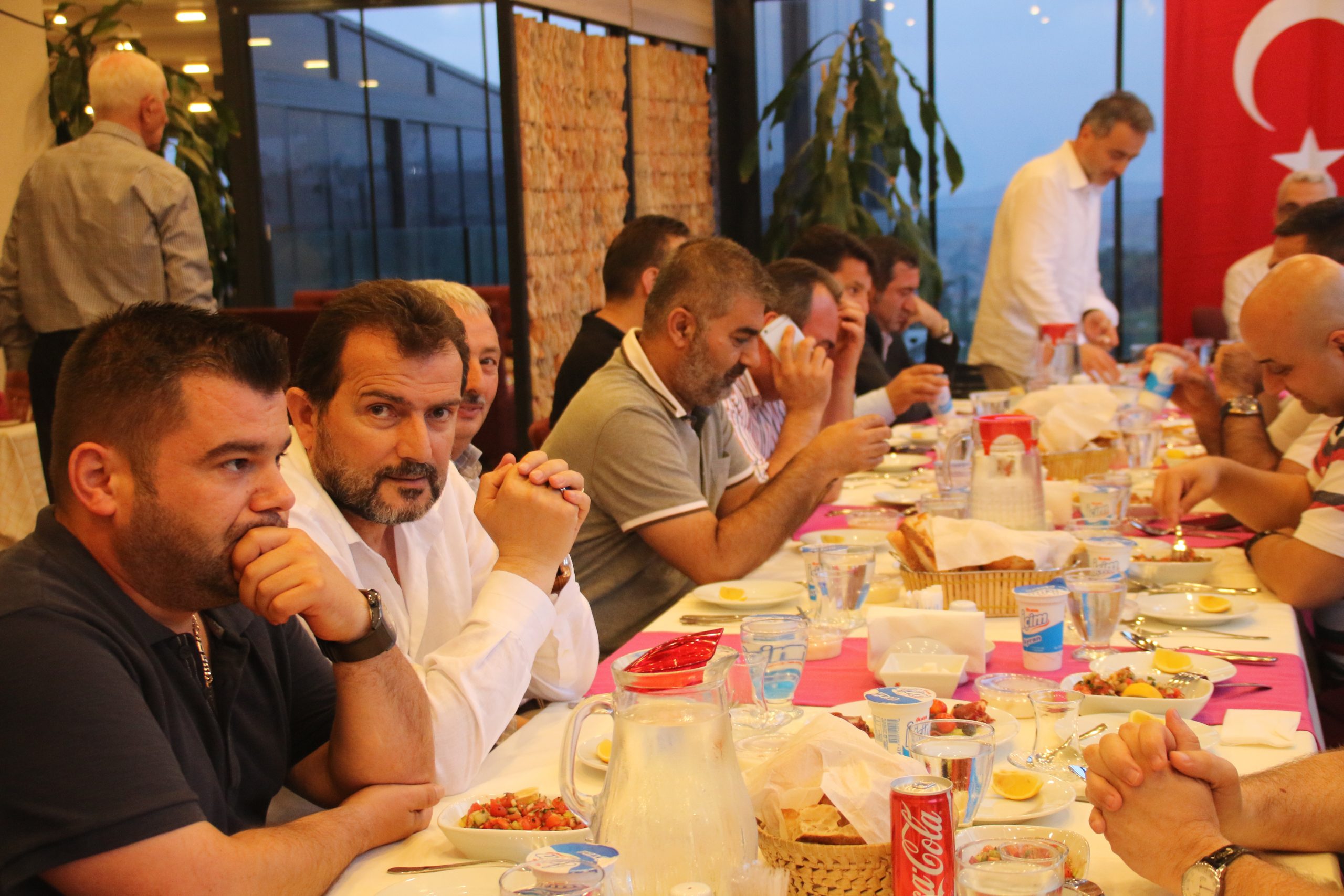 Petrol-İş Genel Merkezi'nde İftar Yemeği