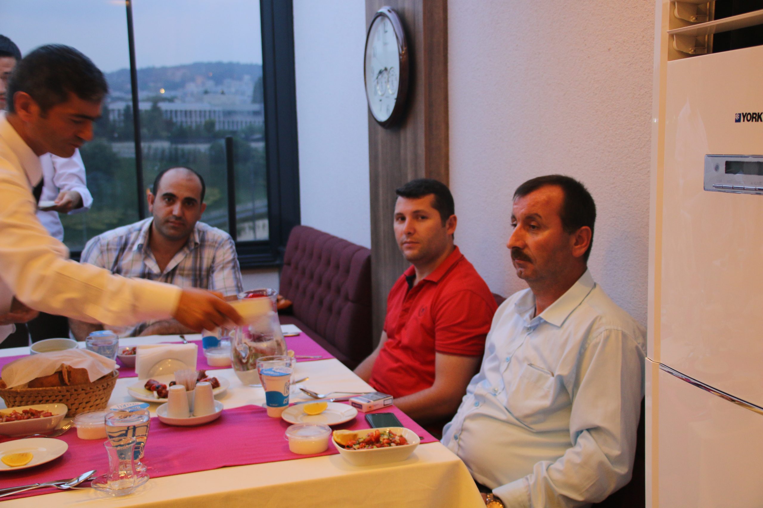 Petrol-İş Genel Merkezi'nde İftar Yemeği