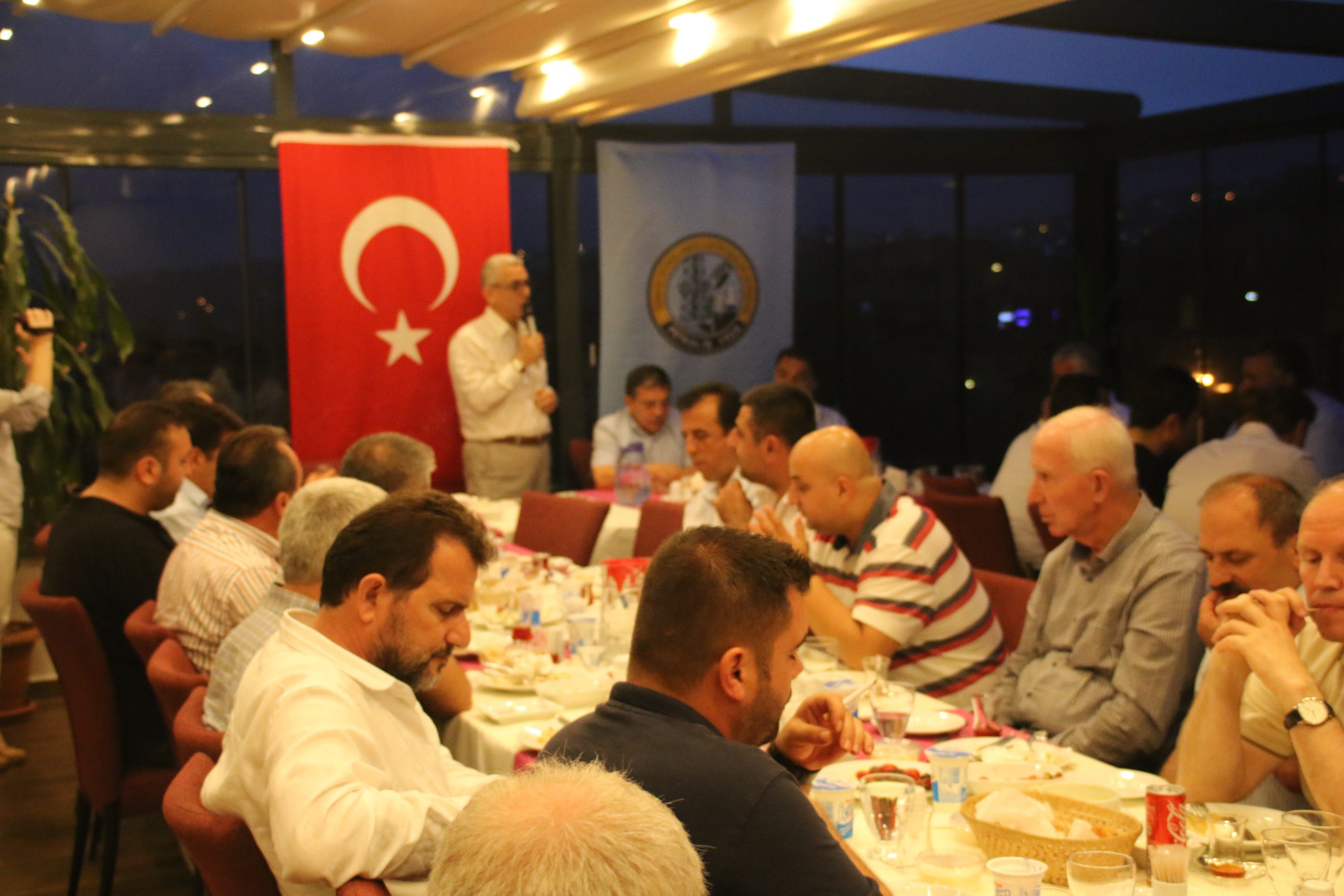 Petrol-İş Genel Merkezi'nde İftar Yemeği