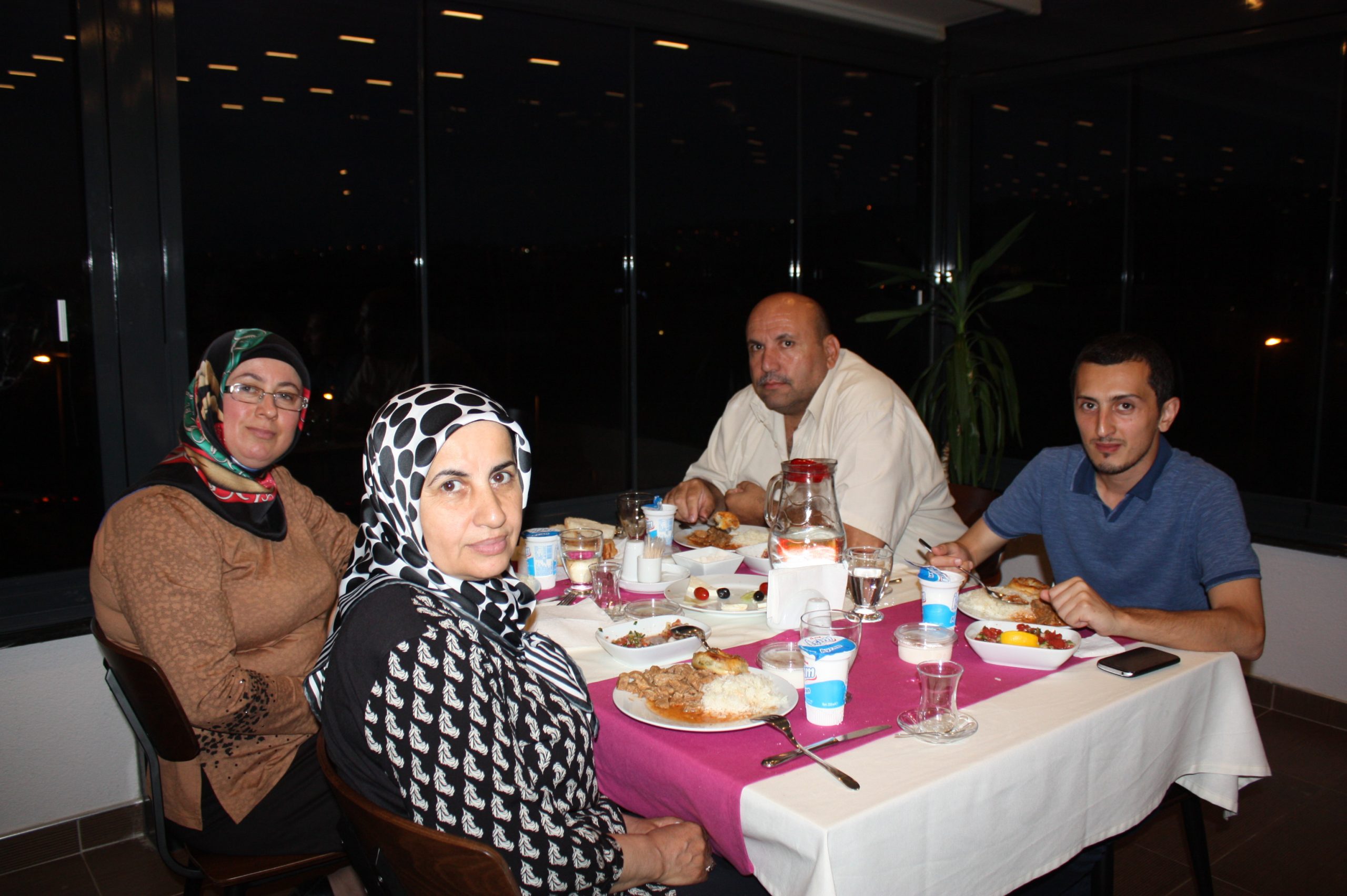 Petrol-İş Genel Merkezi'nde İftar Yemeği