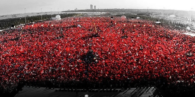 "7 AĞUSTOS DEMOKRASİ ŞÖLENİNDE ALANLARDAYIZ!"