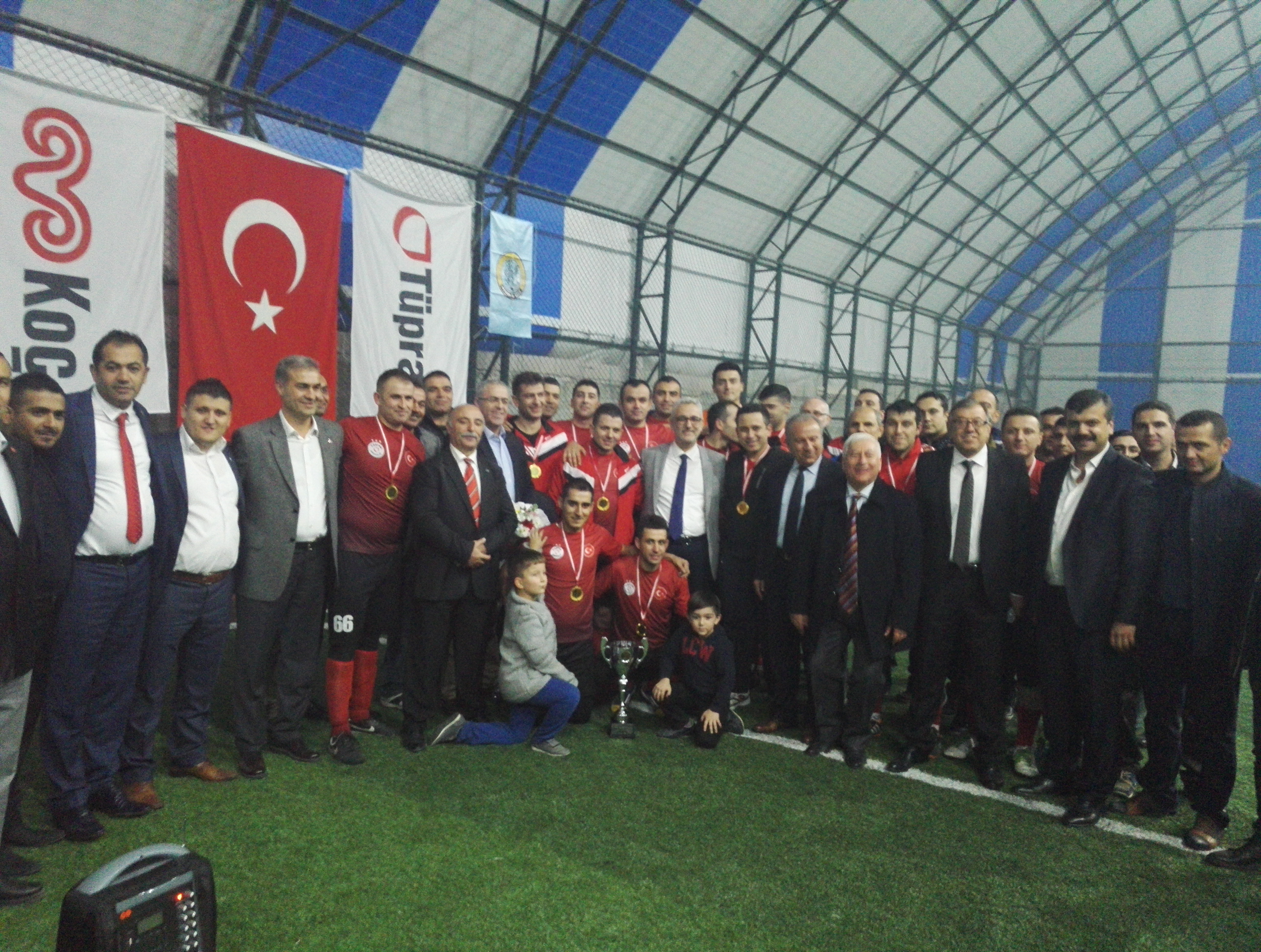 Tüpraş'ta Geleneksel Sonbahar Futbol Turnuvası Sona Erdi