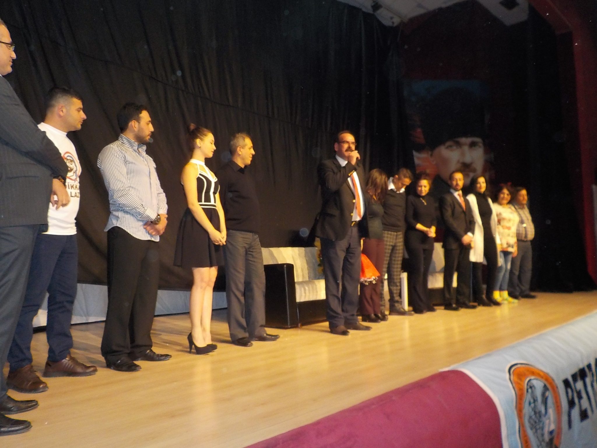 Yersiz Yurtsuz Tiyatro Grubu’na Yoğun İlgi