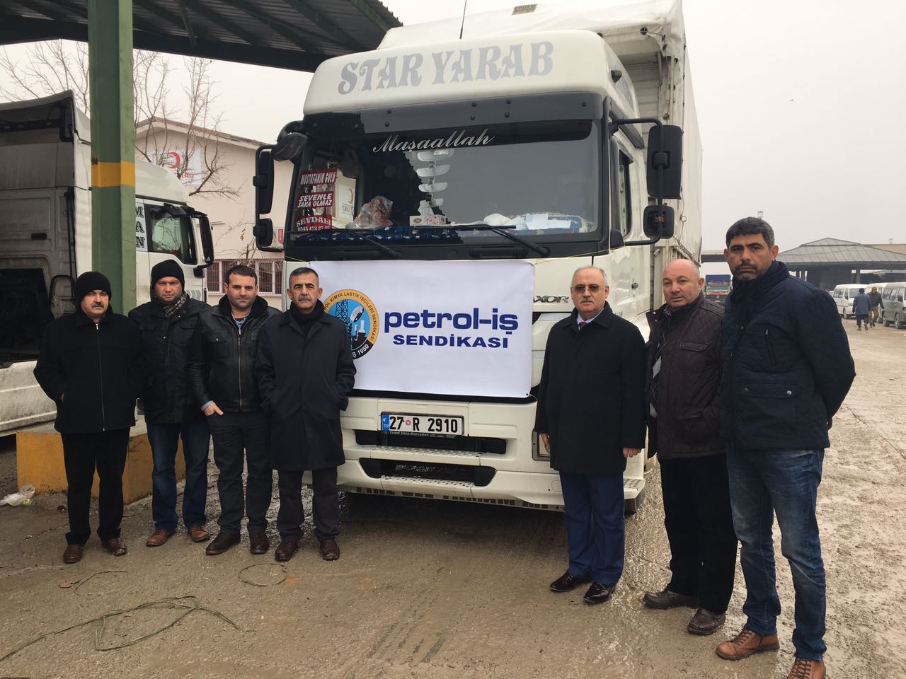 Petrol-İş’ten Suriyeli Savaş Mağdurlarına Yardım Eli…!