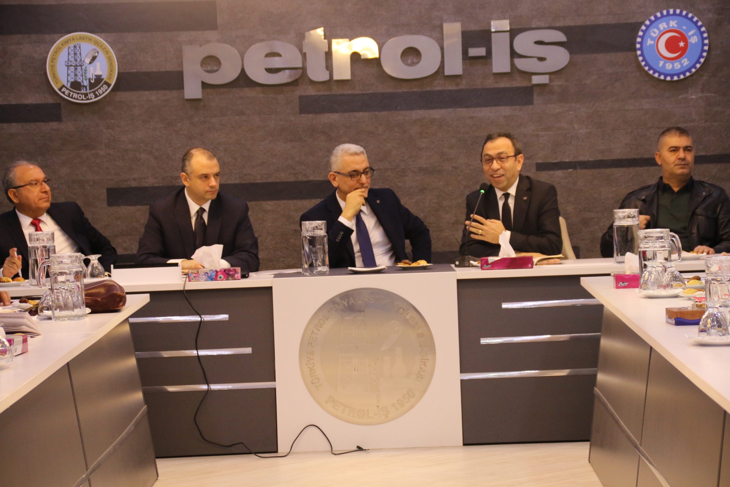 TÜPRAŞ’ta TİS Görüşmeleri Başladı