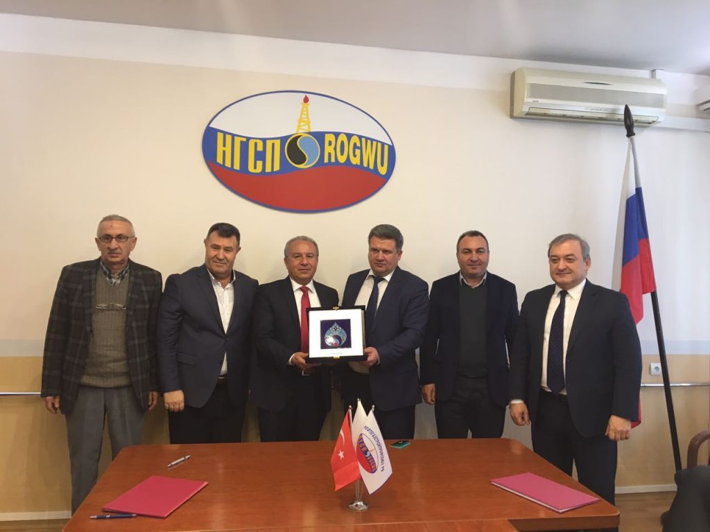 Petrol-İş Sendikası Heyetinden Rusya Petrol Gaz ve Yapı İşçileri Sendikasına Ziyaret