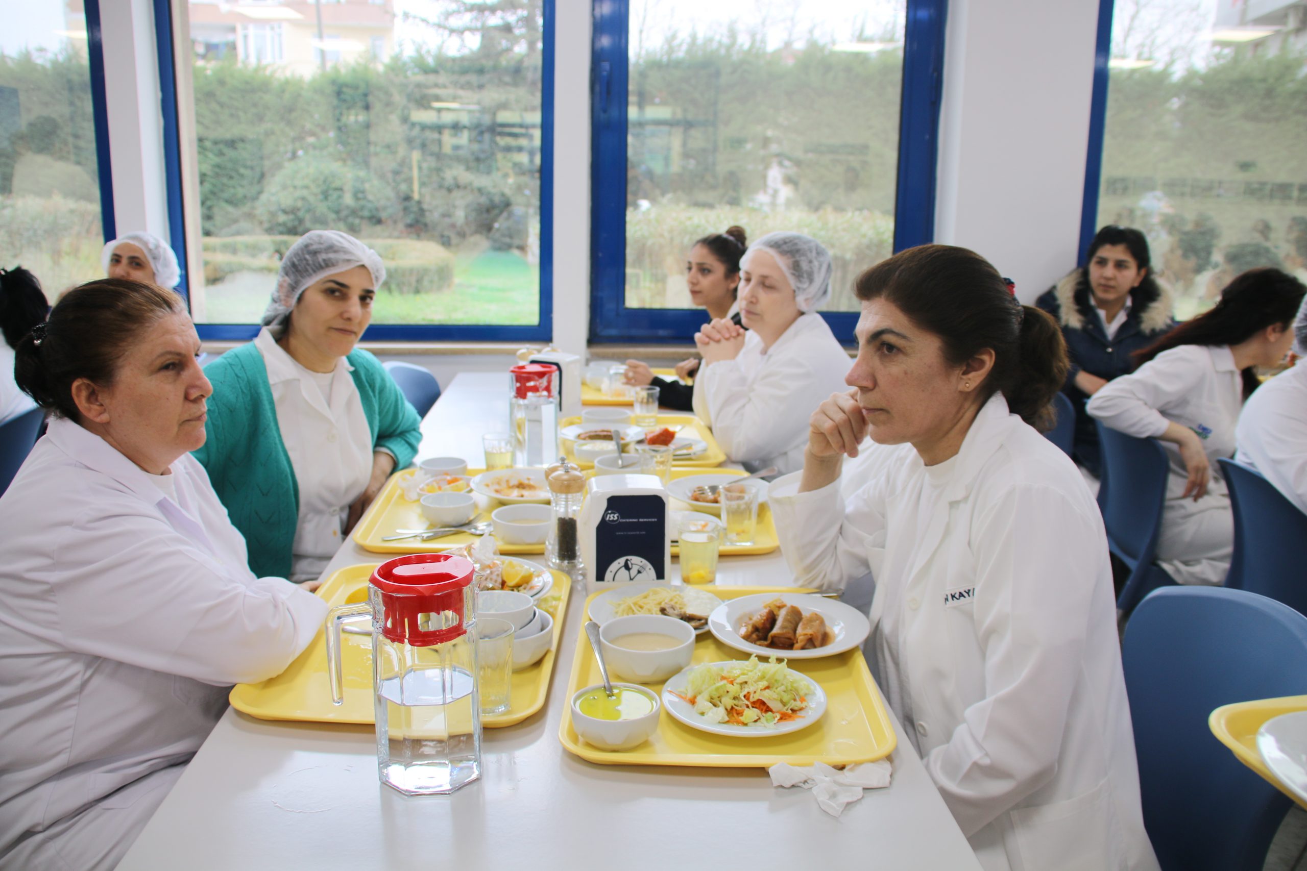 Merkez Yöneticilerimizden Mefar İlaç İşyeri’nde 8 Mart Kutlaması
