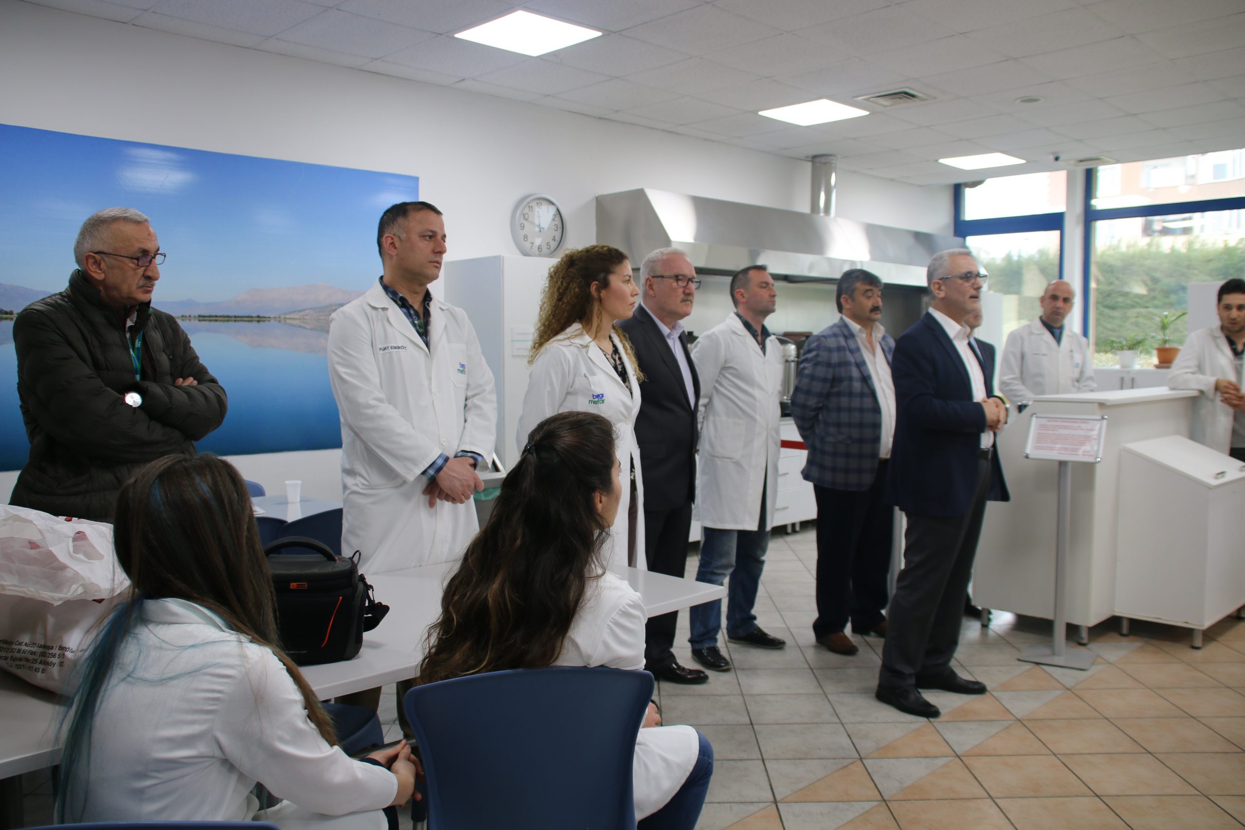 Merkez Yöneticilerimizden Mefar İlaç İşyeri’nde 8 Mart Kutlaması