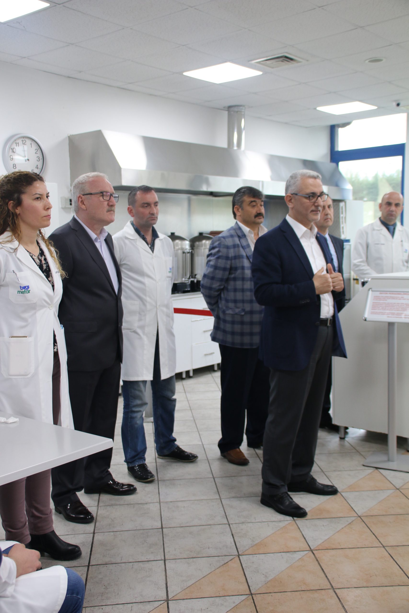 Merkez Yöneticilerimizden Mefar İlaç İşyeri’nde 8 Mart Kutlaması