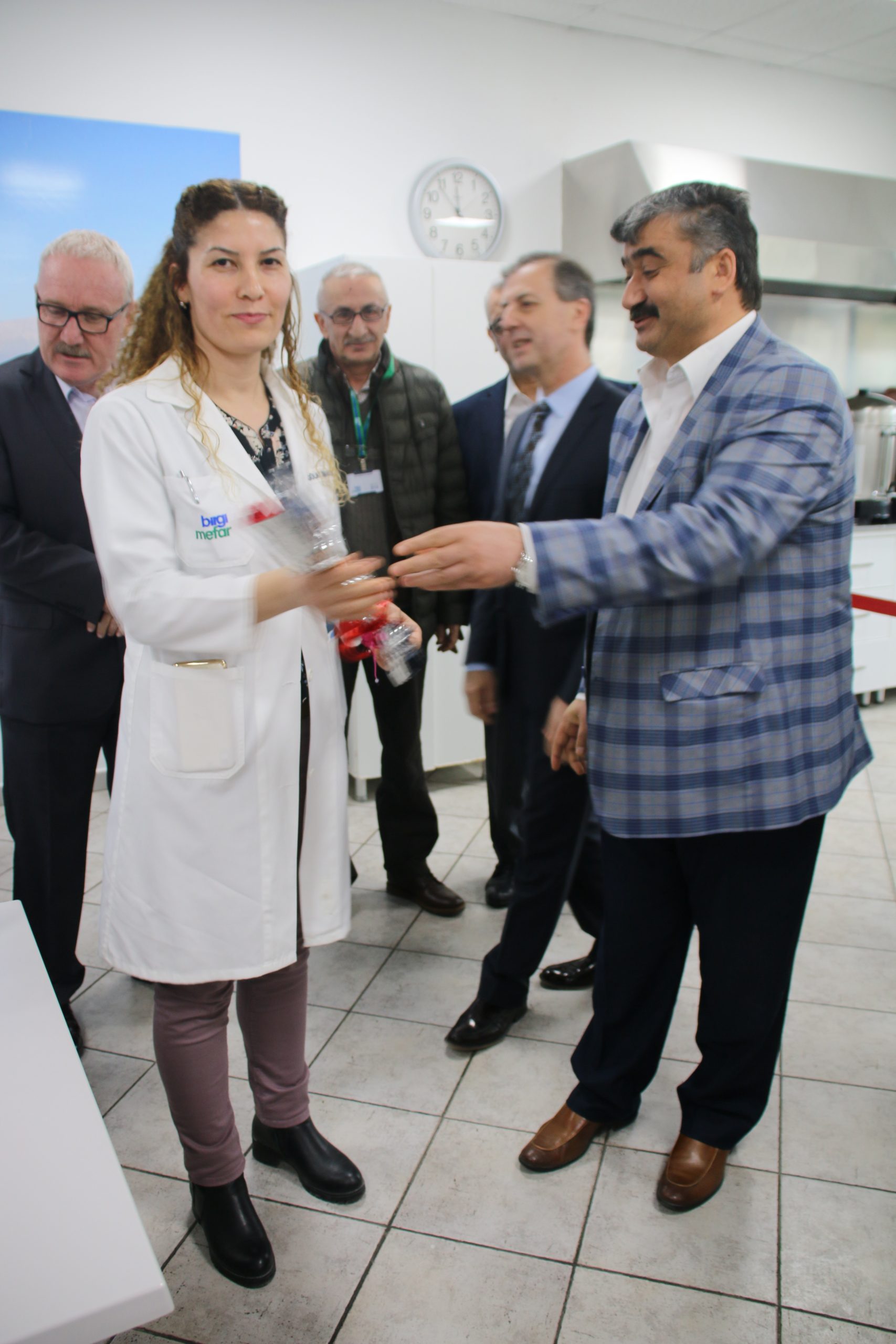 Merkez Yöneticilerimizden Mefar İlaç İşyeri’nde 8 Mart Kutlaması