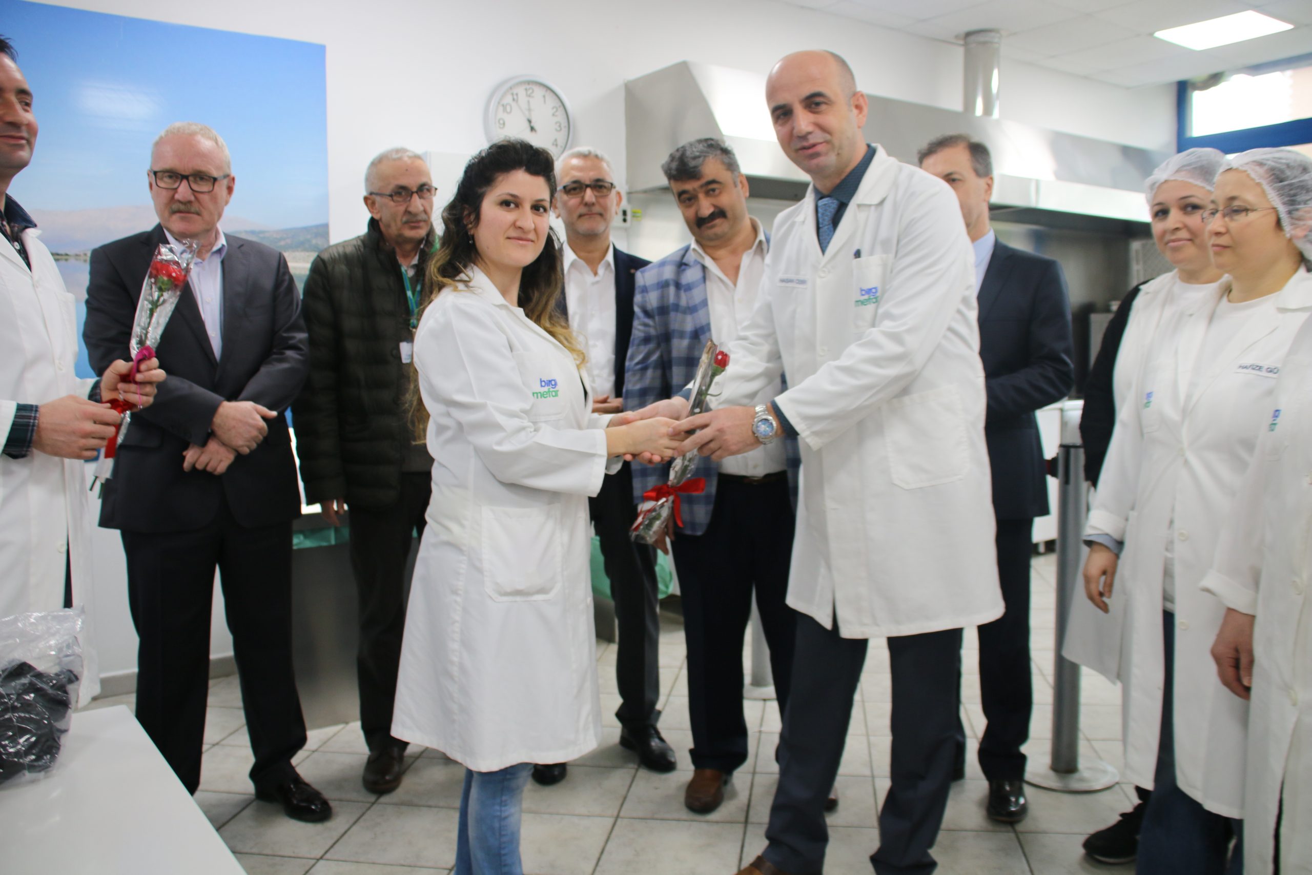 Merkez Yöneticilerimizden Mefar İlaç İşyeri’nde 8 Mart Kutlaması