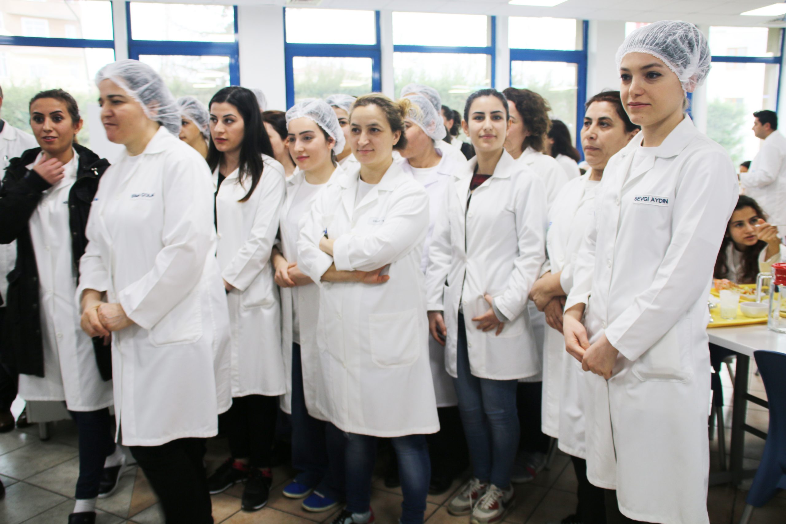 Merkez Yöneticilerimizden Mefar İlaç İşyeri’nde 8 Mart Kutlaması