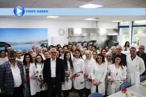 Merkez Yöneticilerimizden Mefar İlaç İşyeri’nde 8 Mart Kutlaması