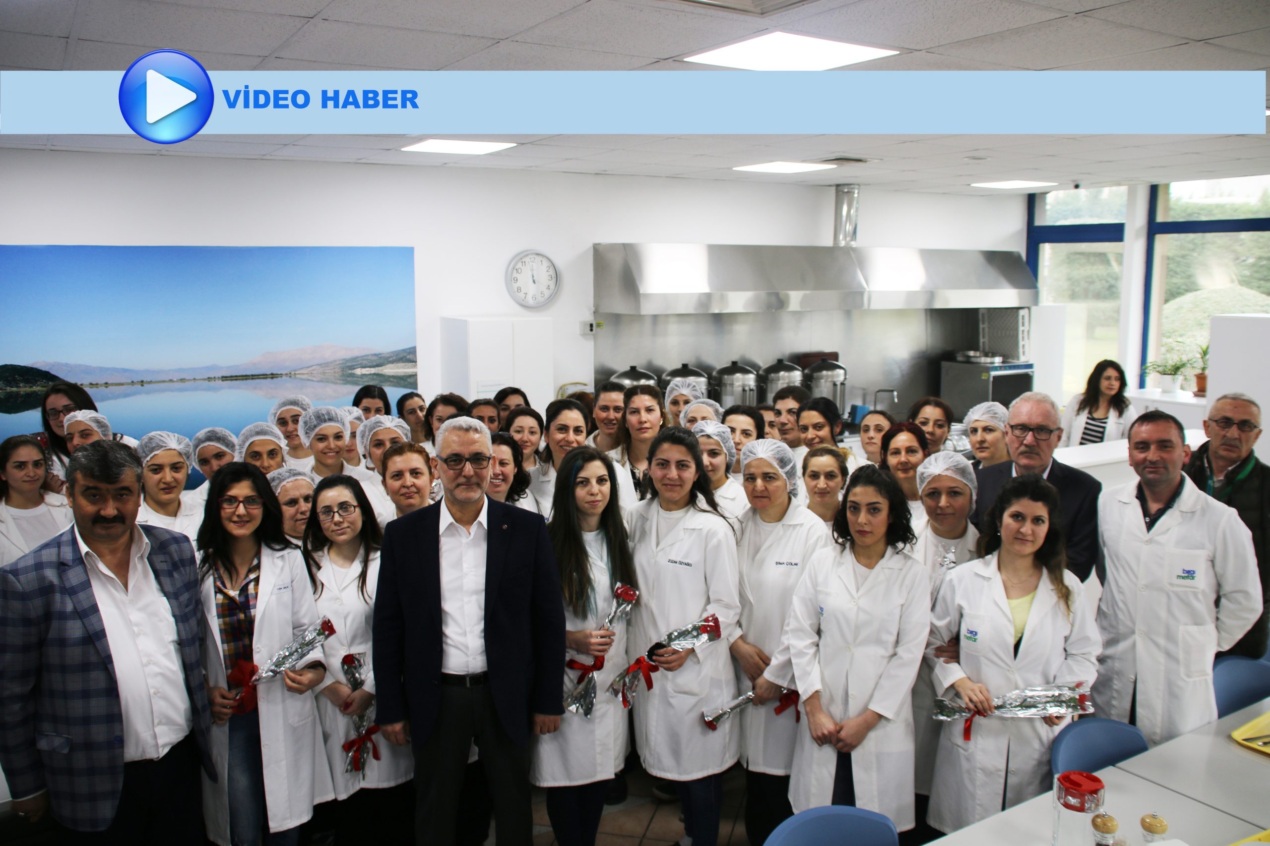 Merkez Yöneticilerimizden Mefar İlaç İşyeri’nde 8 Mart Kutlaması