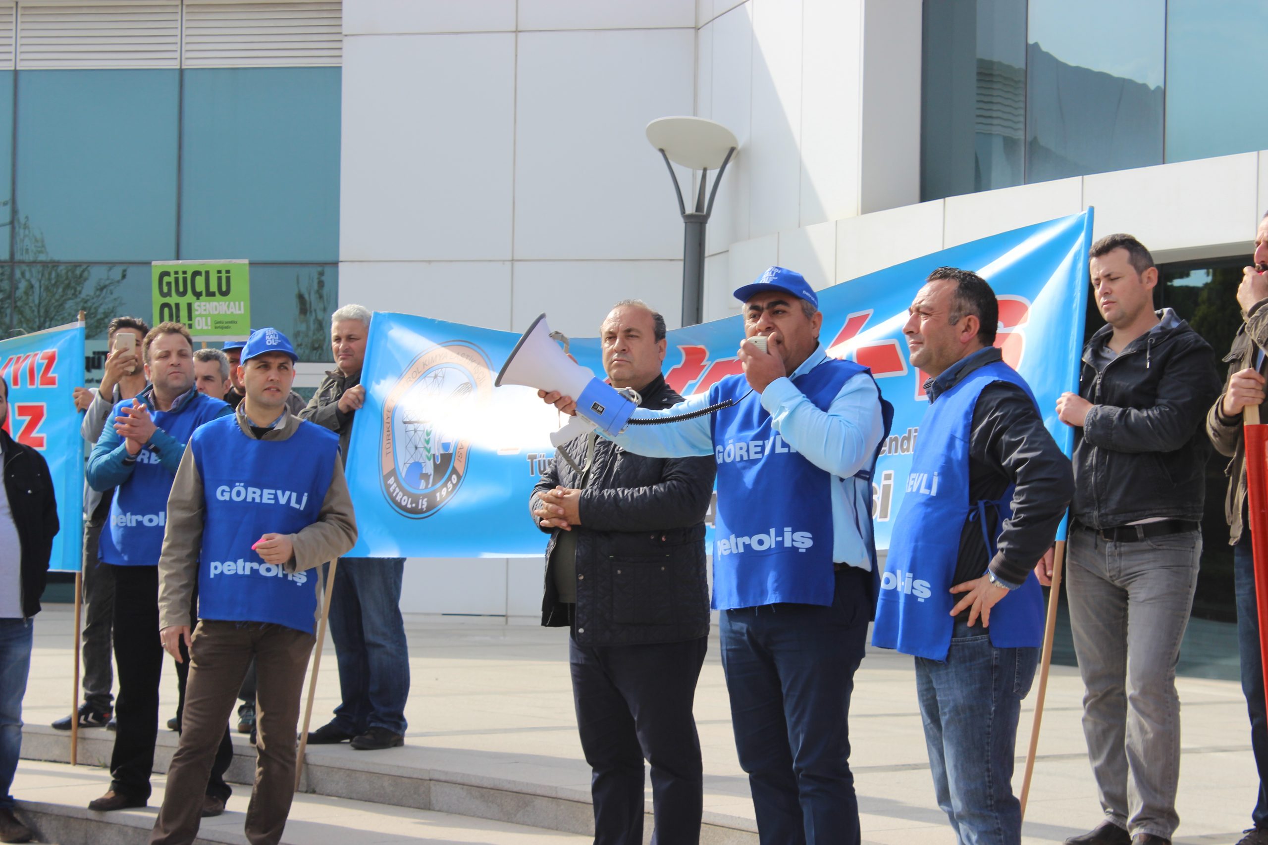 Tüpraş'ta İş Bırakma Eylemi