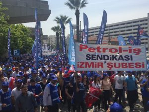 İzmir’de 1 Mayıs Gündoğdu’da Kutlandı
