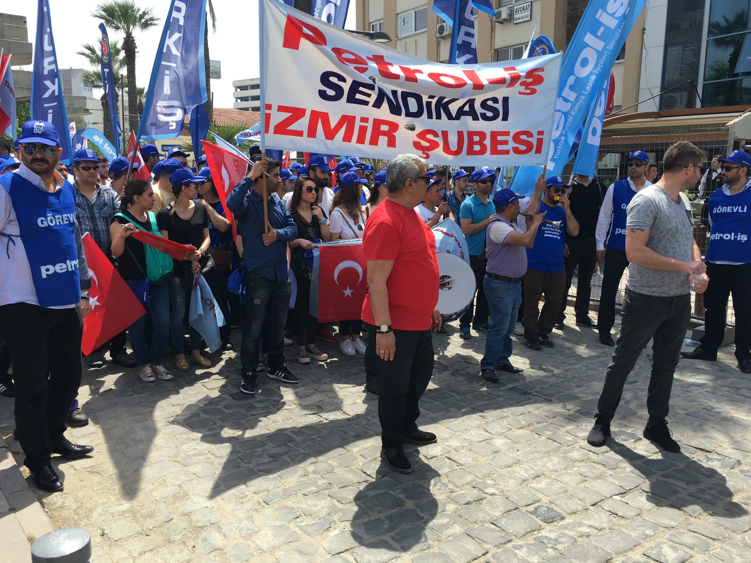 İzmir’de 1 Mayıs Gündoğdu’da Kutlandı