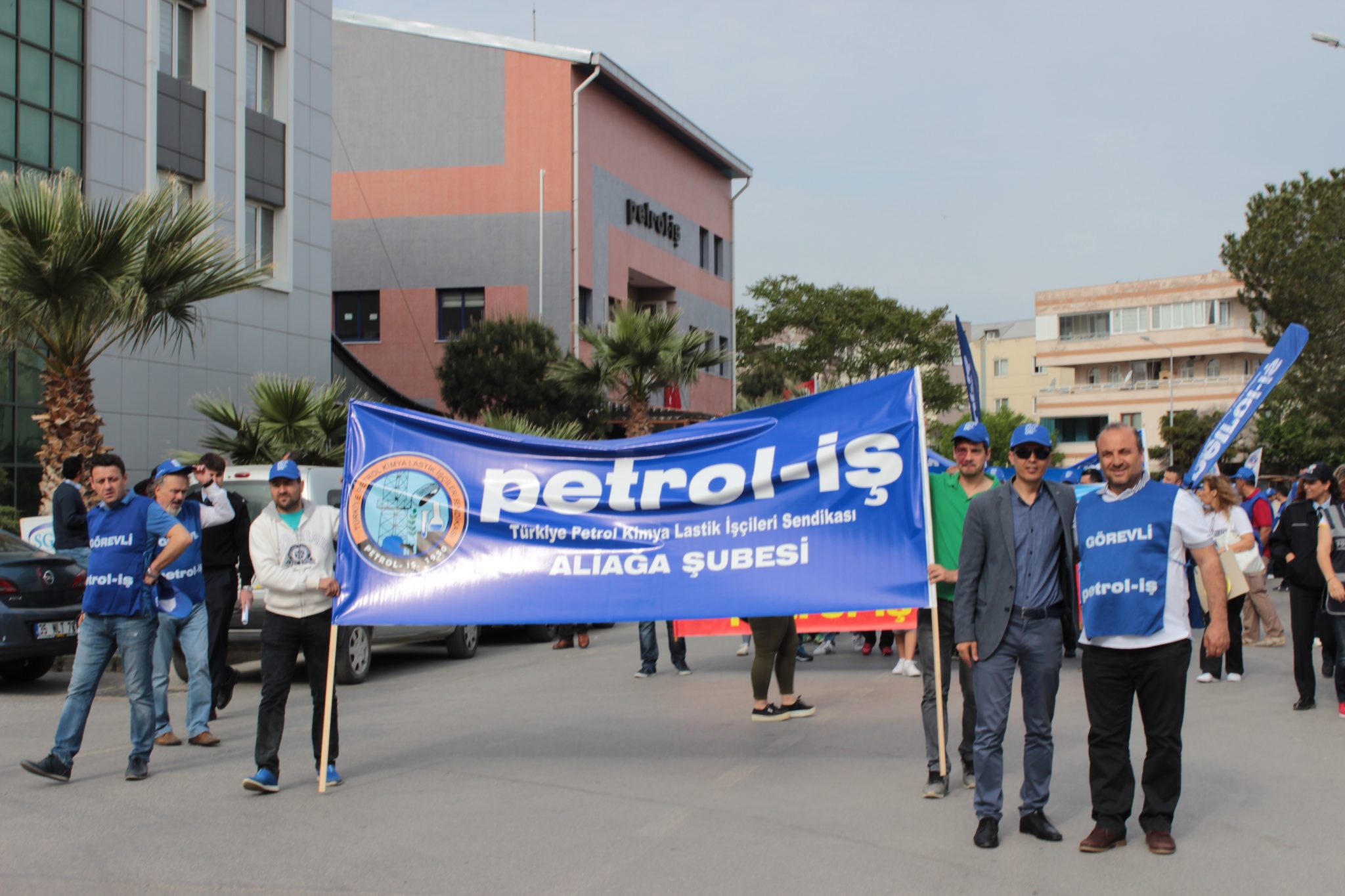 Aliağa'da 1 Mayıs Coşkusu