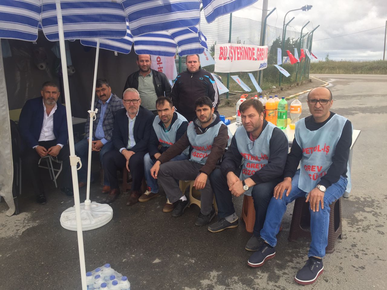 Genel Yönetim Sekreterimizden Mutlu Akü Grev Alanına Ziyaret