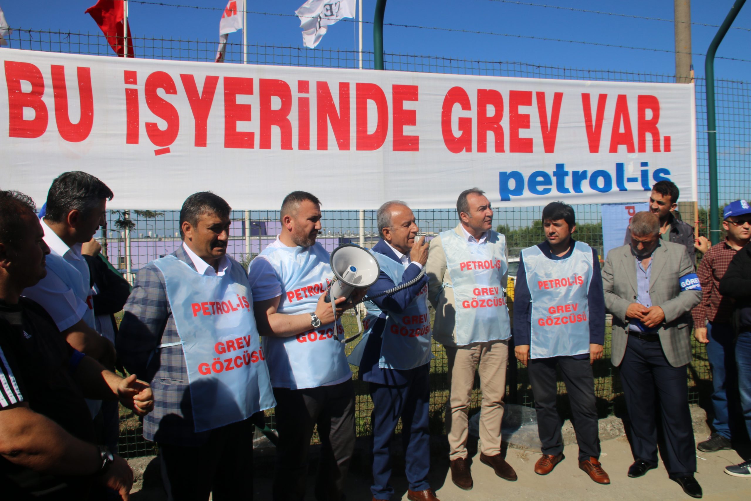 Mutlu Akü ve Mutlu Plastik'te Greve Çıkıldı