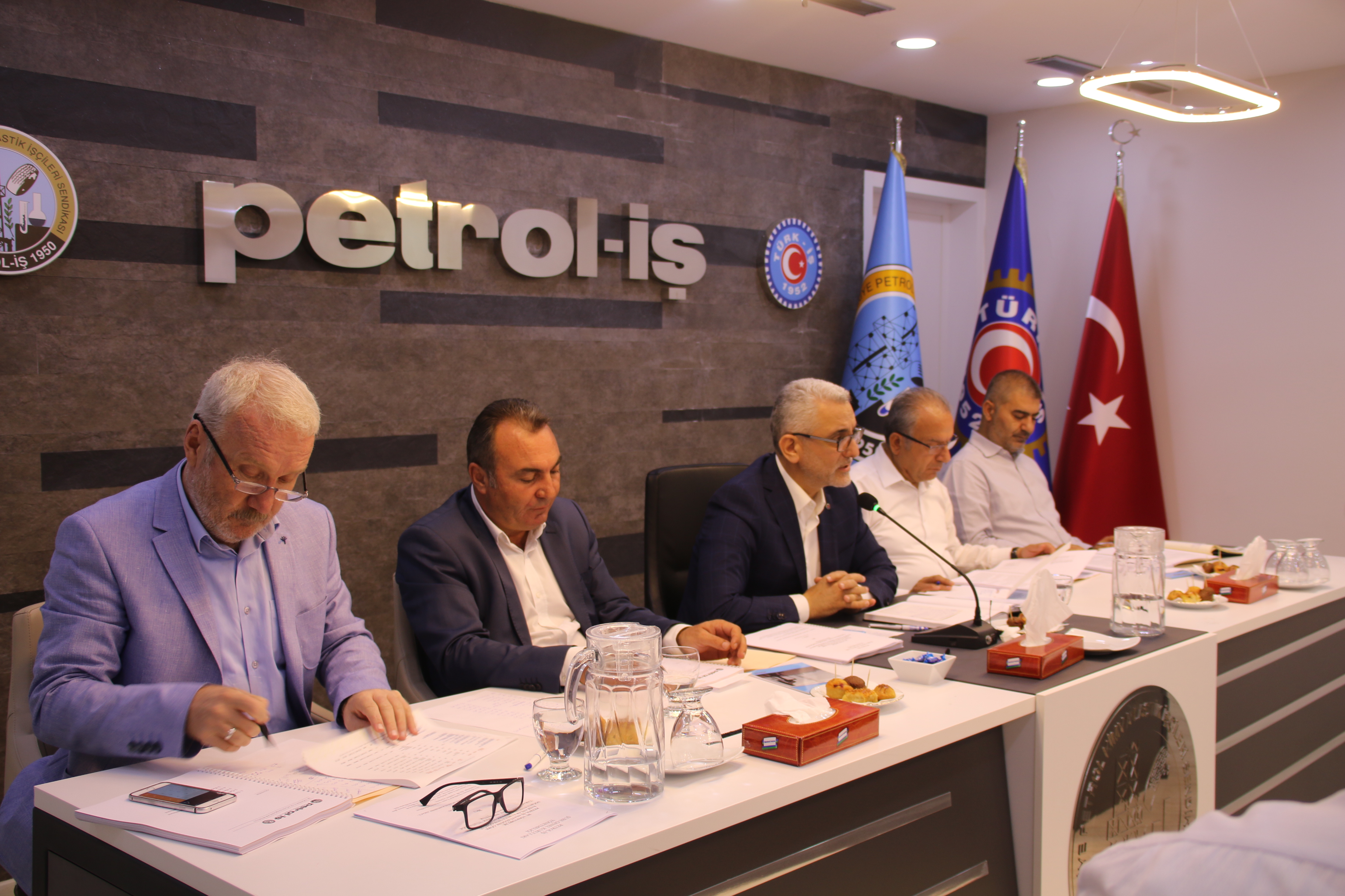 28. Dönem 6. Olağan Başkanlar Kurulu Toplandı