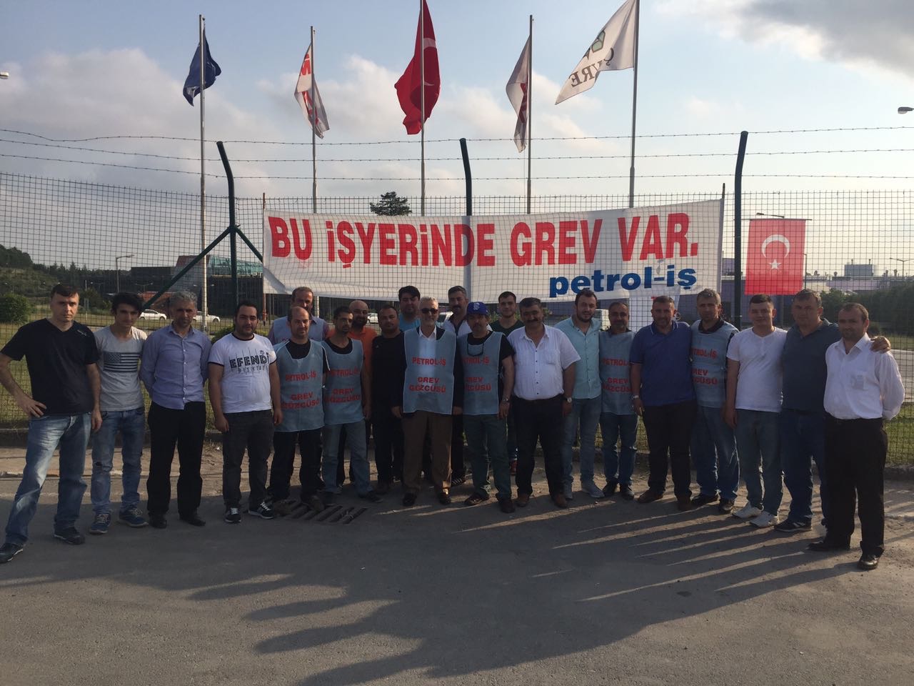 Mutlu Akü Grevine Dayanışma Ziyareti