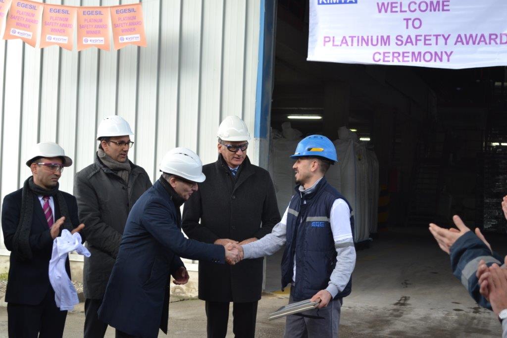 Ege-SİL Kimya Çalışanlarına İş Güvenliği Ödülü