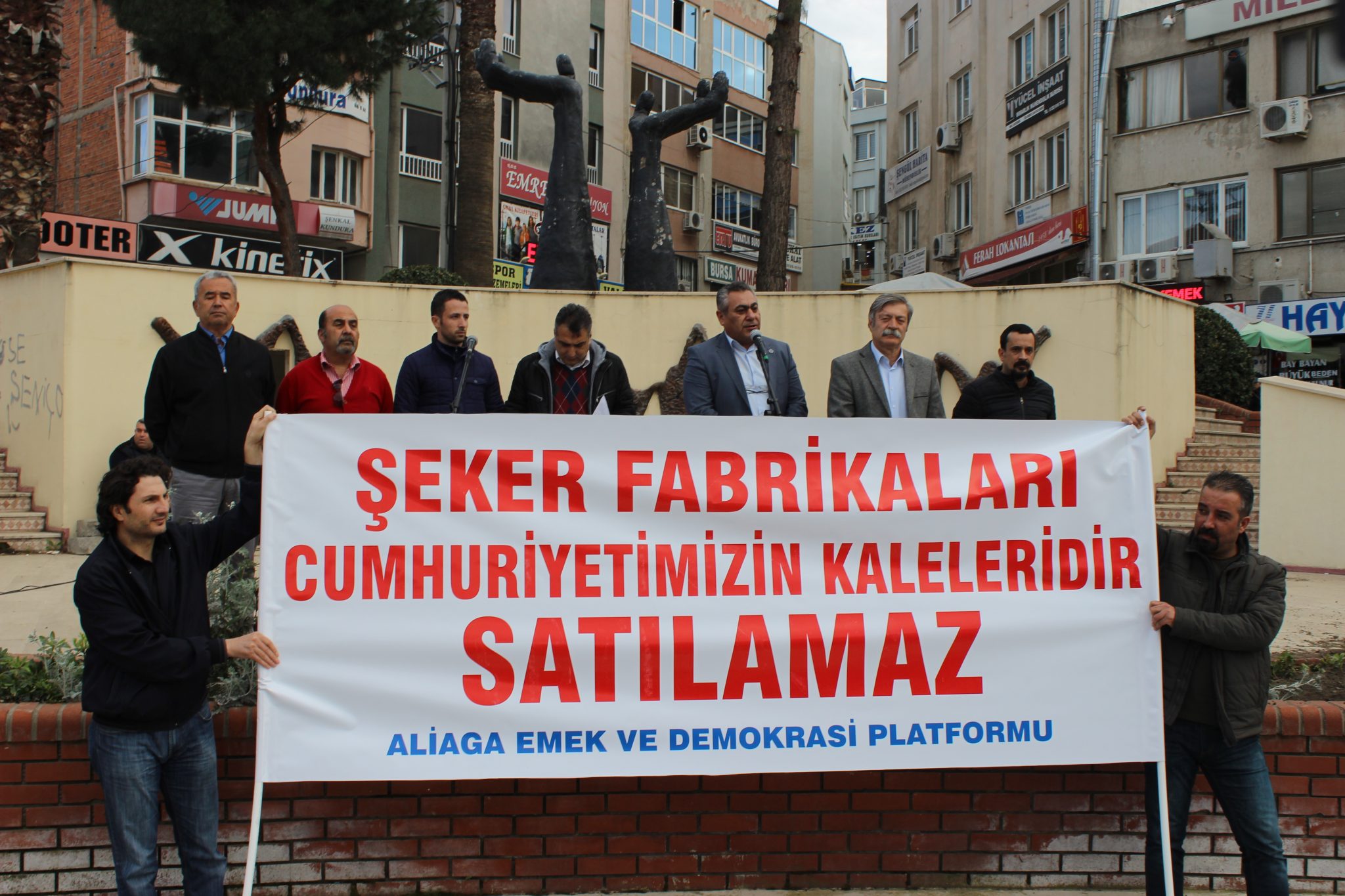 Şeker Fabrikaları Cumhuriyetimizin Kaleleridir Satılamaz!