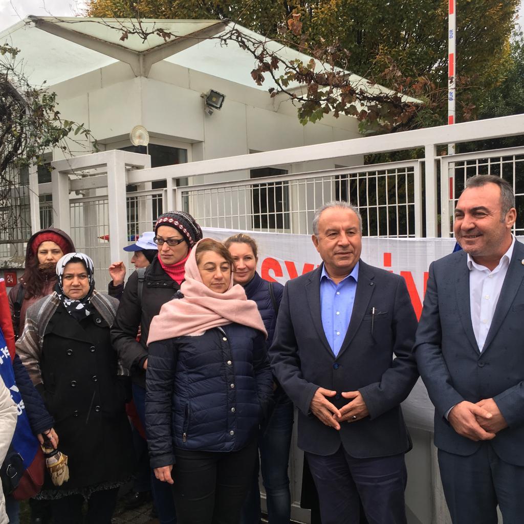 GENEL SEKRETERİMİZ AHMET KABACA VE GENEL MALİ SEKRETERİMİZ TURGUT DÜŞOVA GRİPİN İLAÇ GREVİNDE