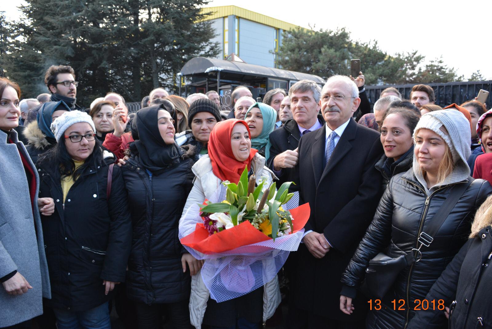Kemal Kılıçdaroğlu Flormar İşçilerini Ziyaret Etti
