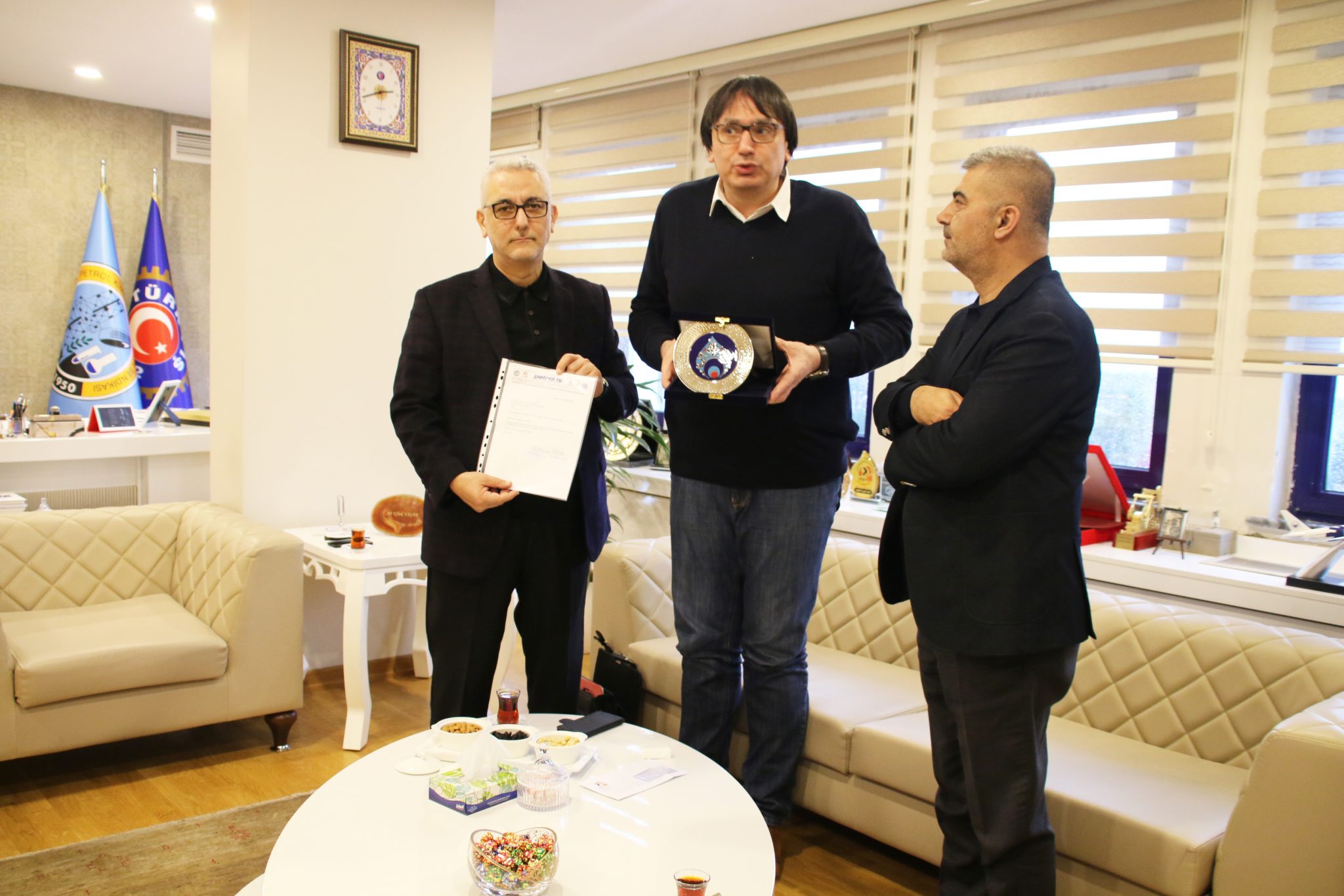 Genel Başkanımıza IndustriALL Küresel Sendika Genel Sekreteri Kemal Özkan'dan Ziyaret