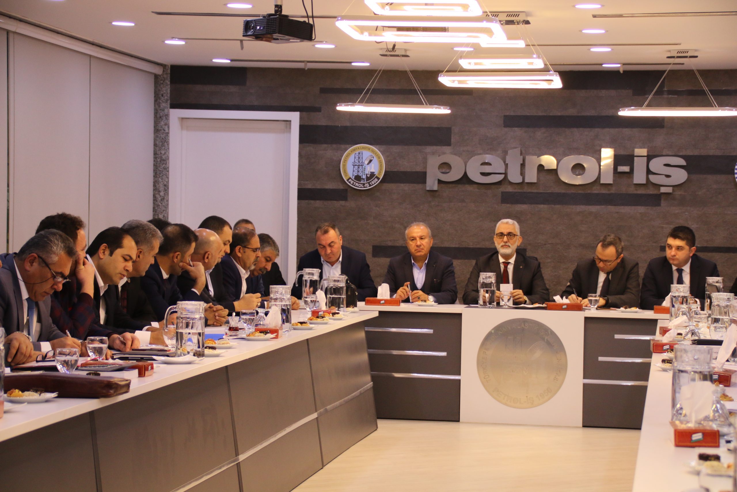 TÜPRAŞ’ta TİS Görüşmeleri Başladı